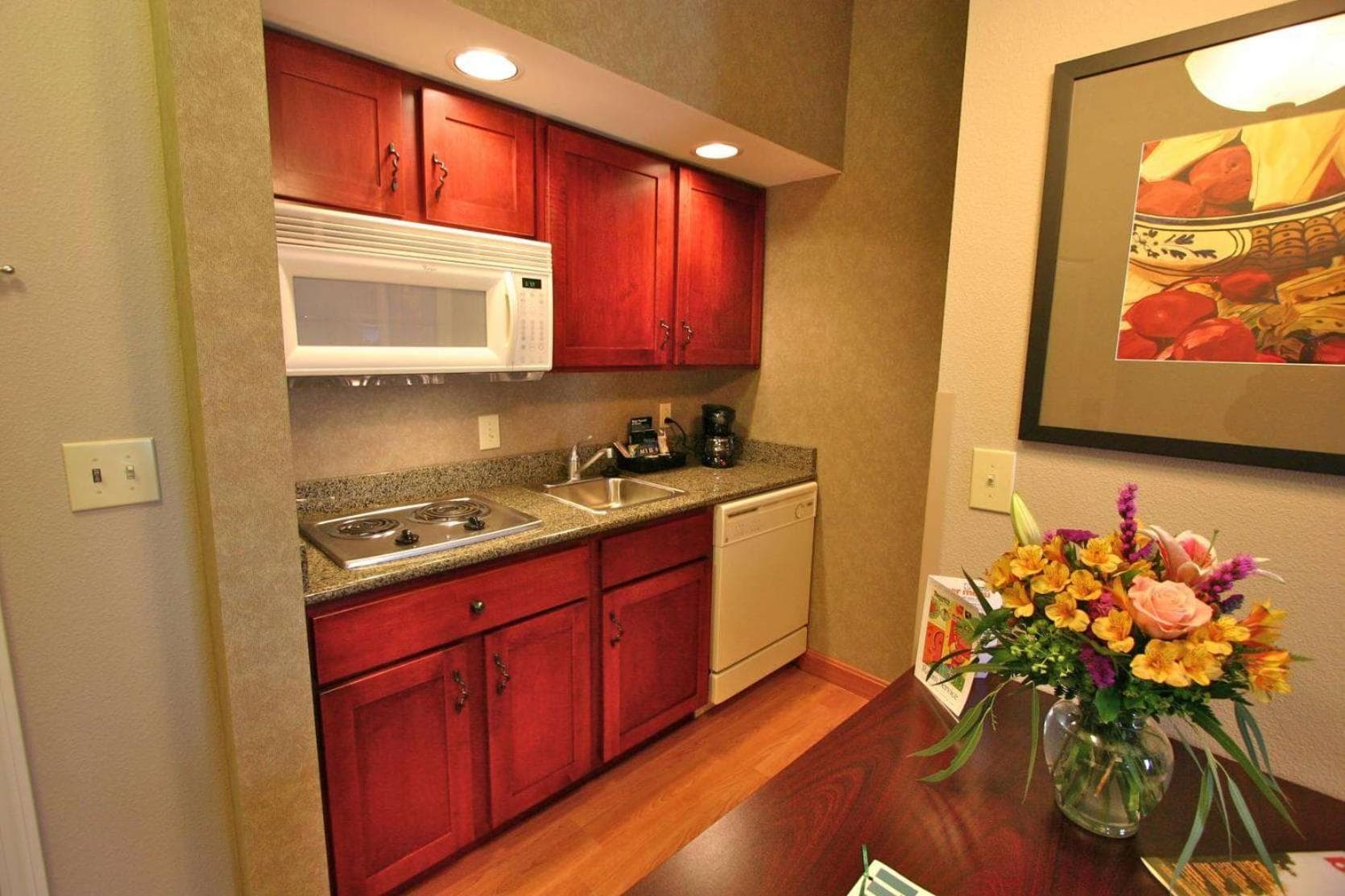 Homewood Suites by Hilton Bloomington gallery photo in Bloomington, IN — image 14