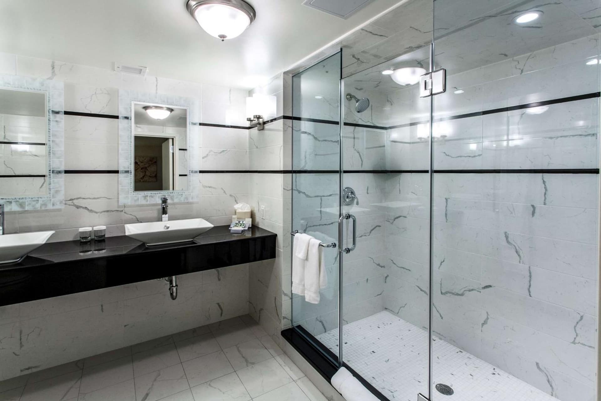 Hilton Garden Inn New York/Staten Island property views in Staten Island, NY — gallery photo 3