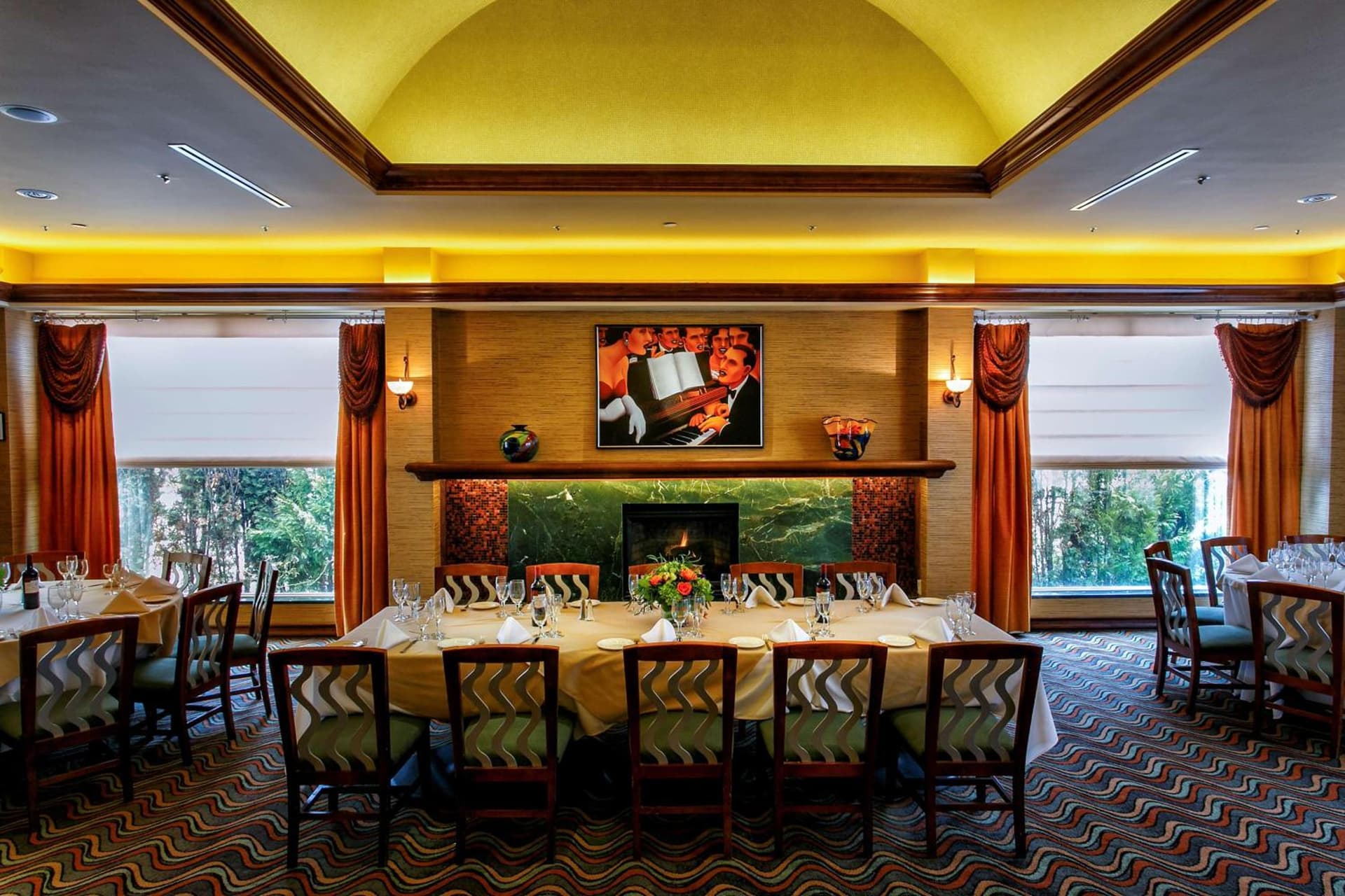 Hilton Garden Inn New York/Staten Island interior in Staten Island, NY — gallery photo 2