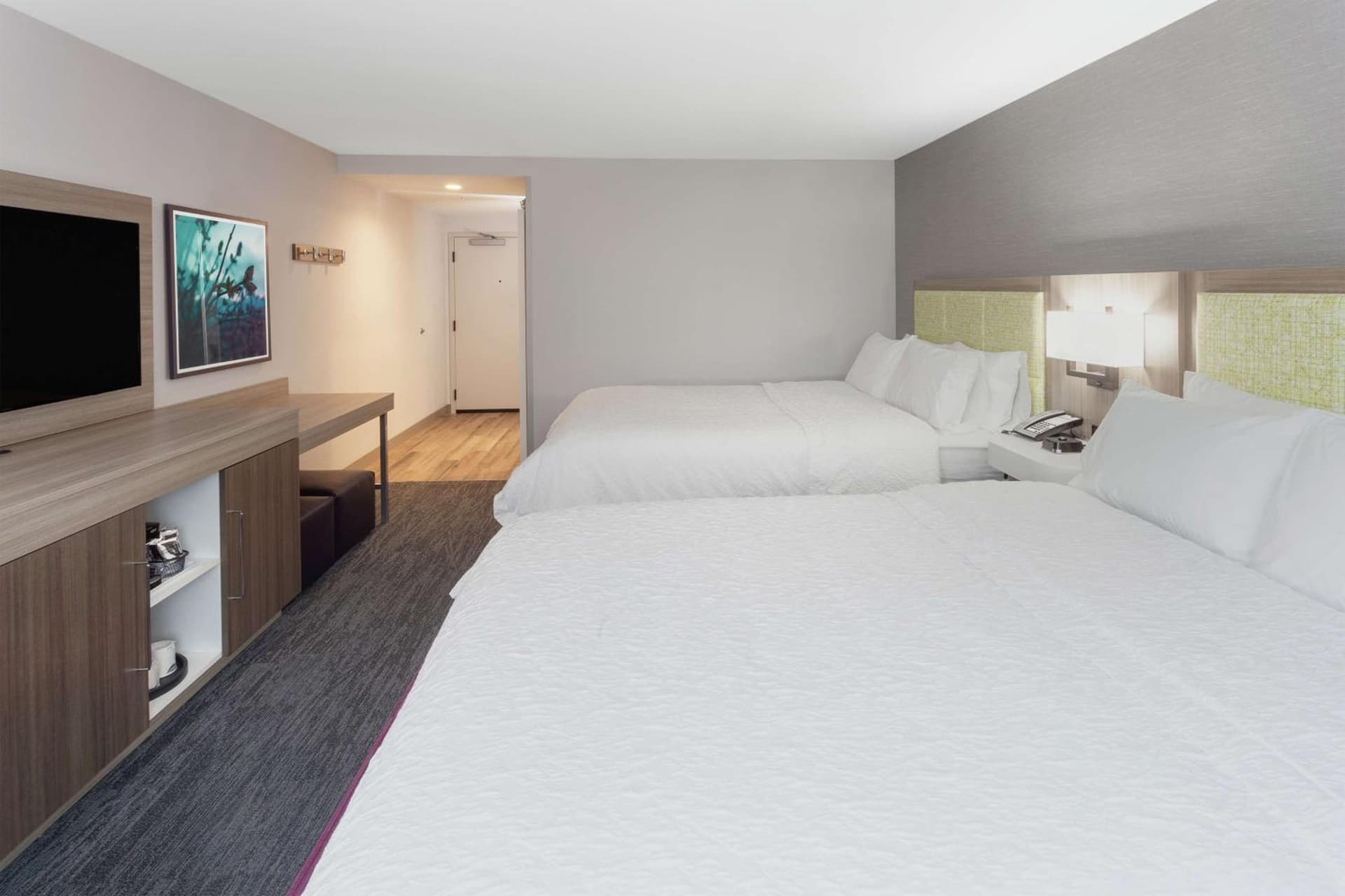 Hampton Inn & Suites Rocky Hill - Hartford South interior in Rocky Hill — gallery photo 2