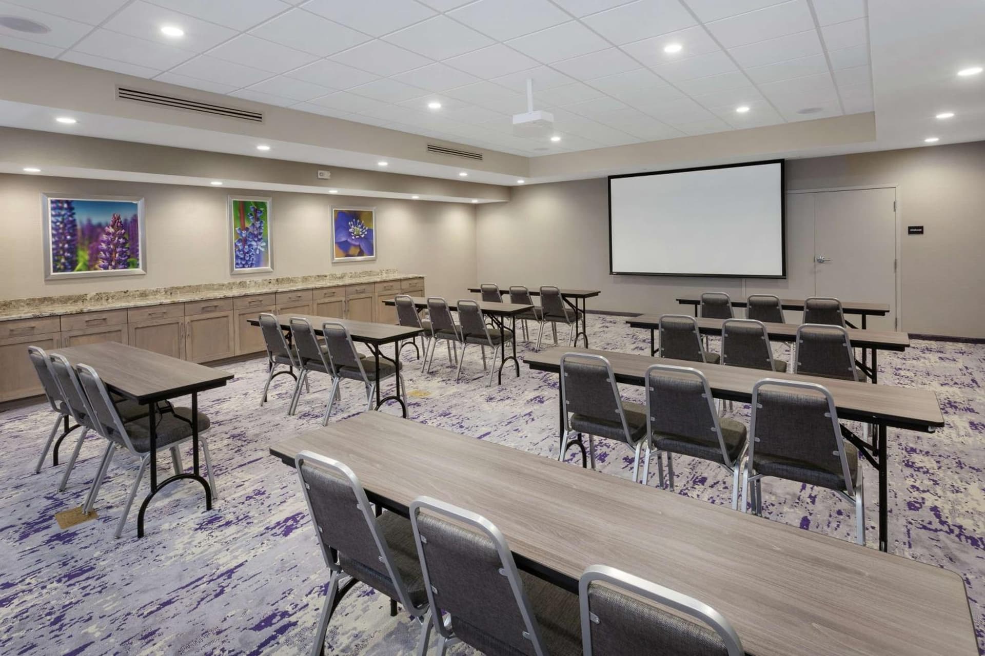 Hampton Inn & Suites Rocky Hill - Hartford South gallery photo in Rocky Hill — image 7