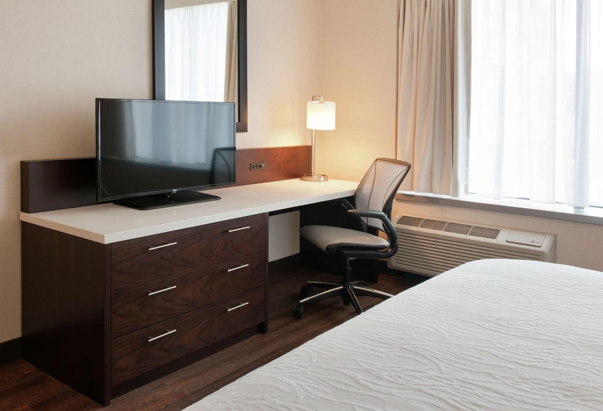 Hilton Garden Inn Pittsburgh Downtown gallery photo in Pittsburgh, PA — image 14