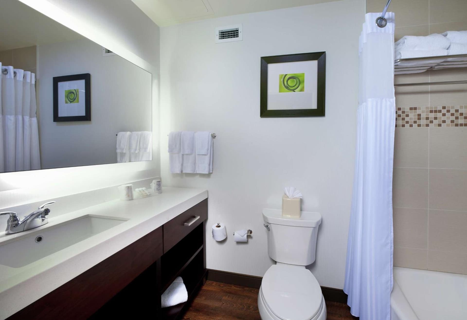 Hilton Garden Inn Pittsburgh Downtown gallery photo in Pittsburgh, PA — image 13