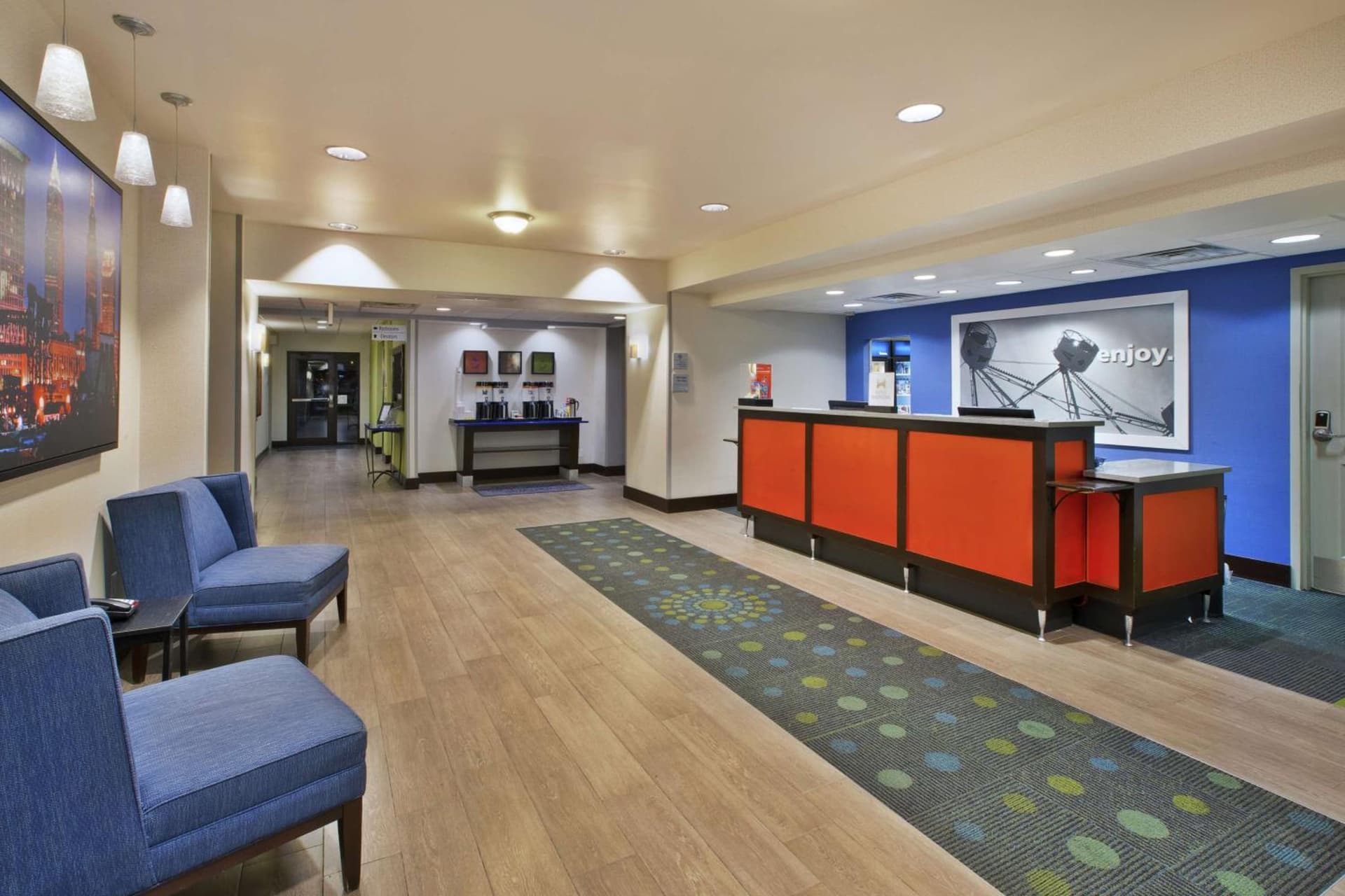 Hampton Inn & Suites - Elyria interior in Elyria, OH — gallery photo 2