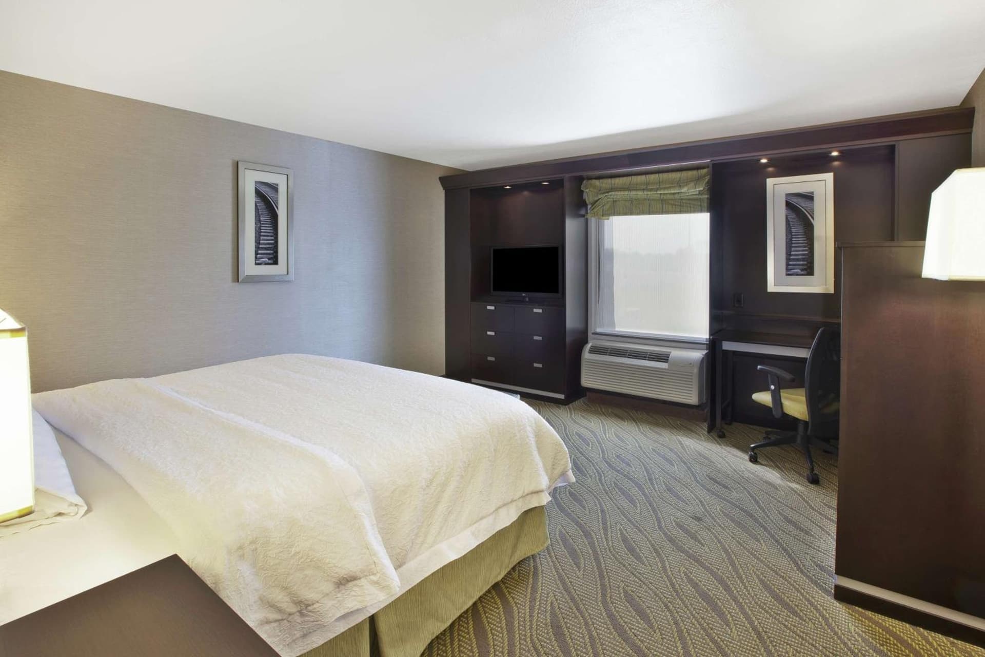 Hampton Inn & Suites - Elyria gallery photo in Elyria, OH — image 16