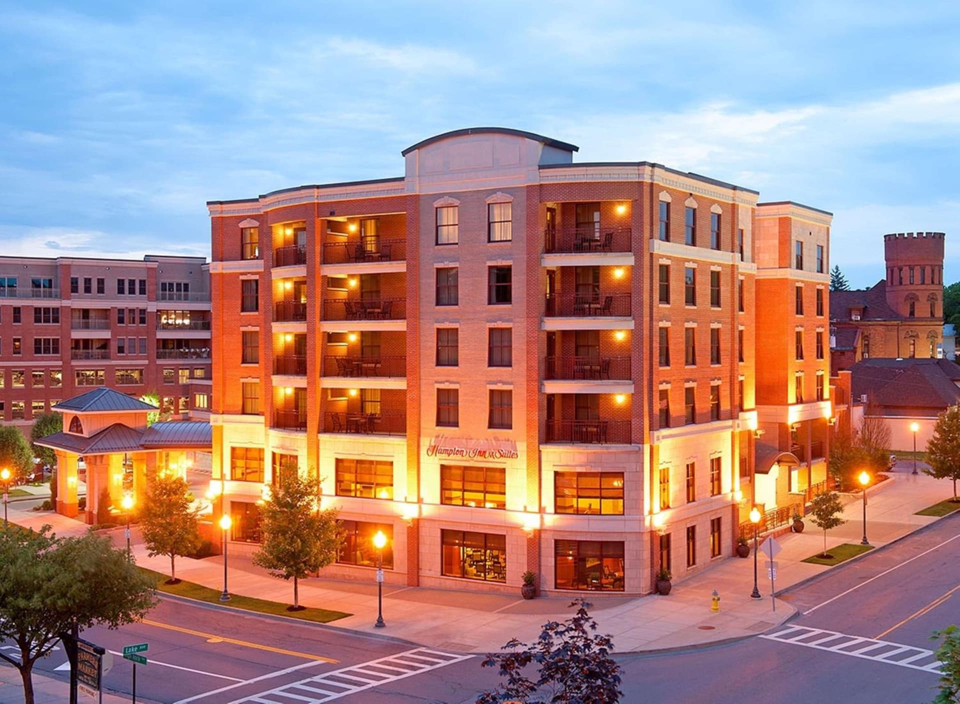 Hampton Inn & Suites Saratoga Springs Downtown featured exterior or lobby in Saratoga Springs, NY — similar hotel