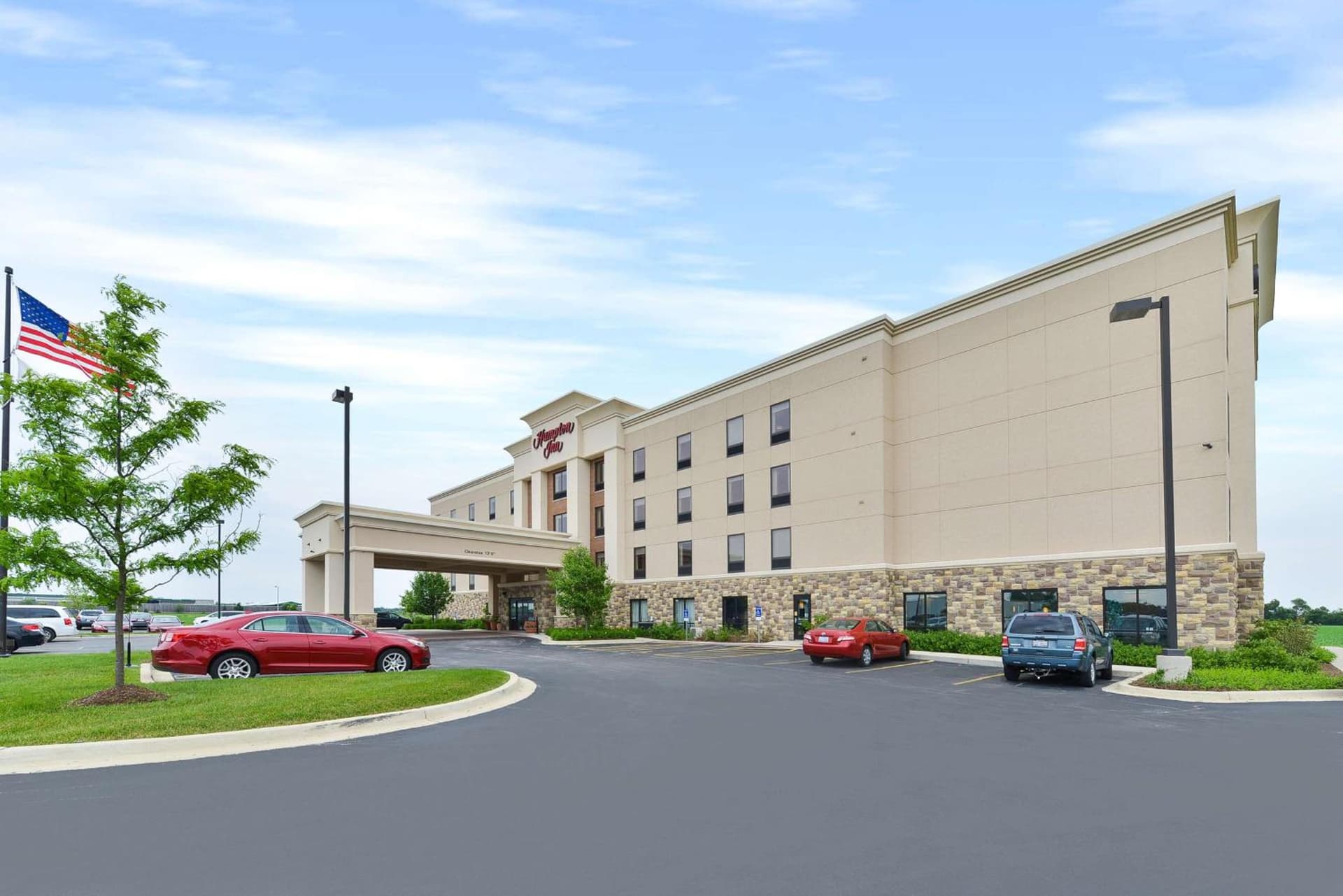 Hampton Inn Yorkville interior in Yorkville, IL — gallery photo 2