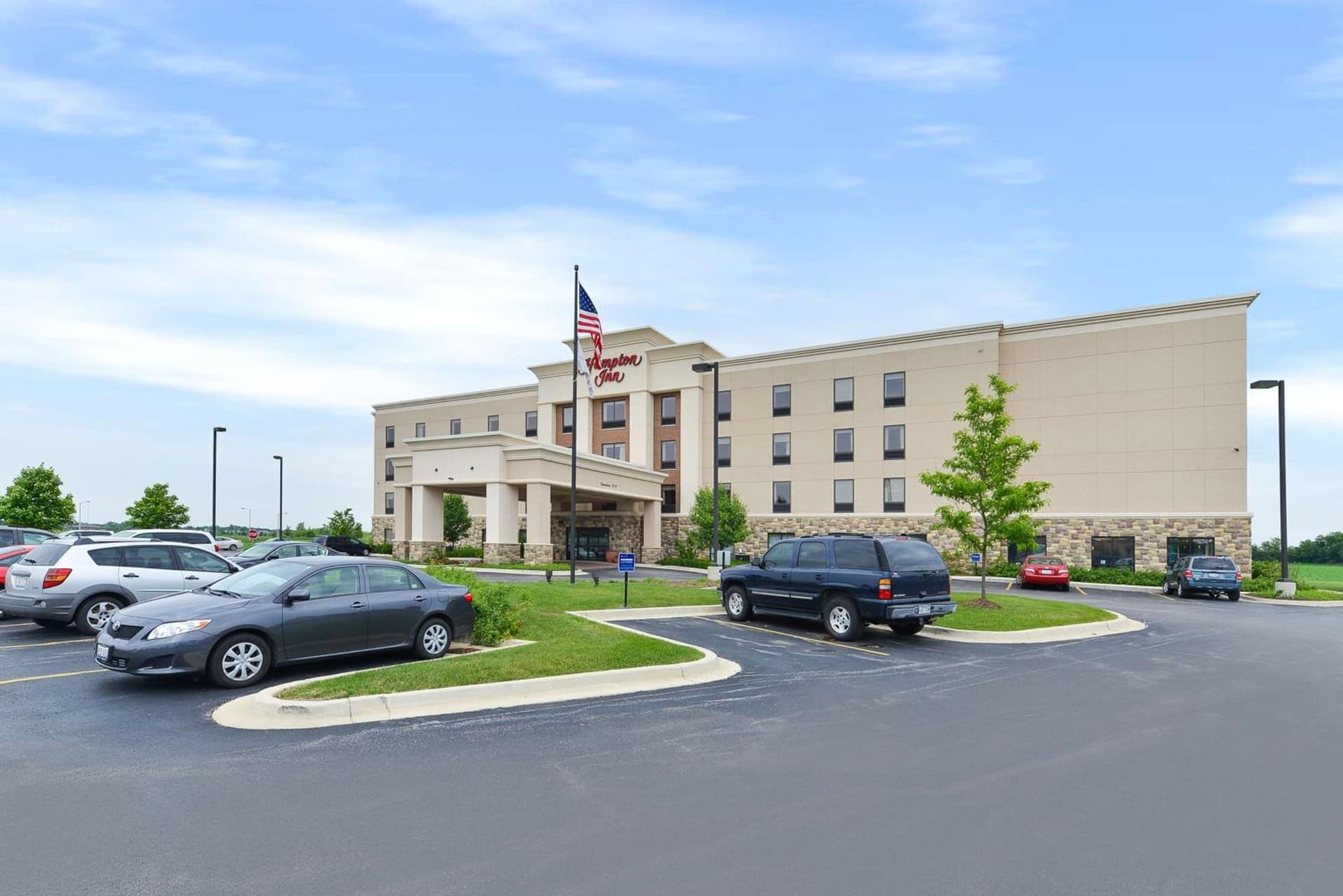Hampton Inn Yorkville property views in Yorkville, IL — gallery photo 3