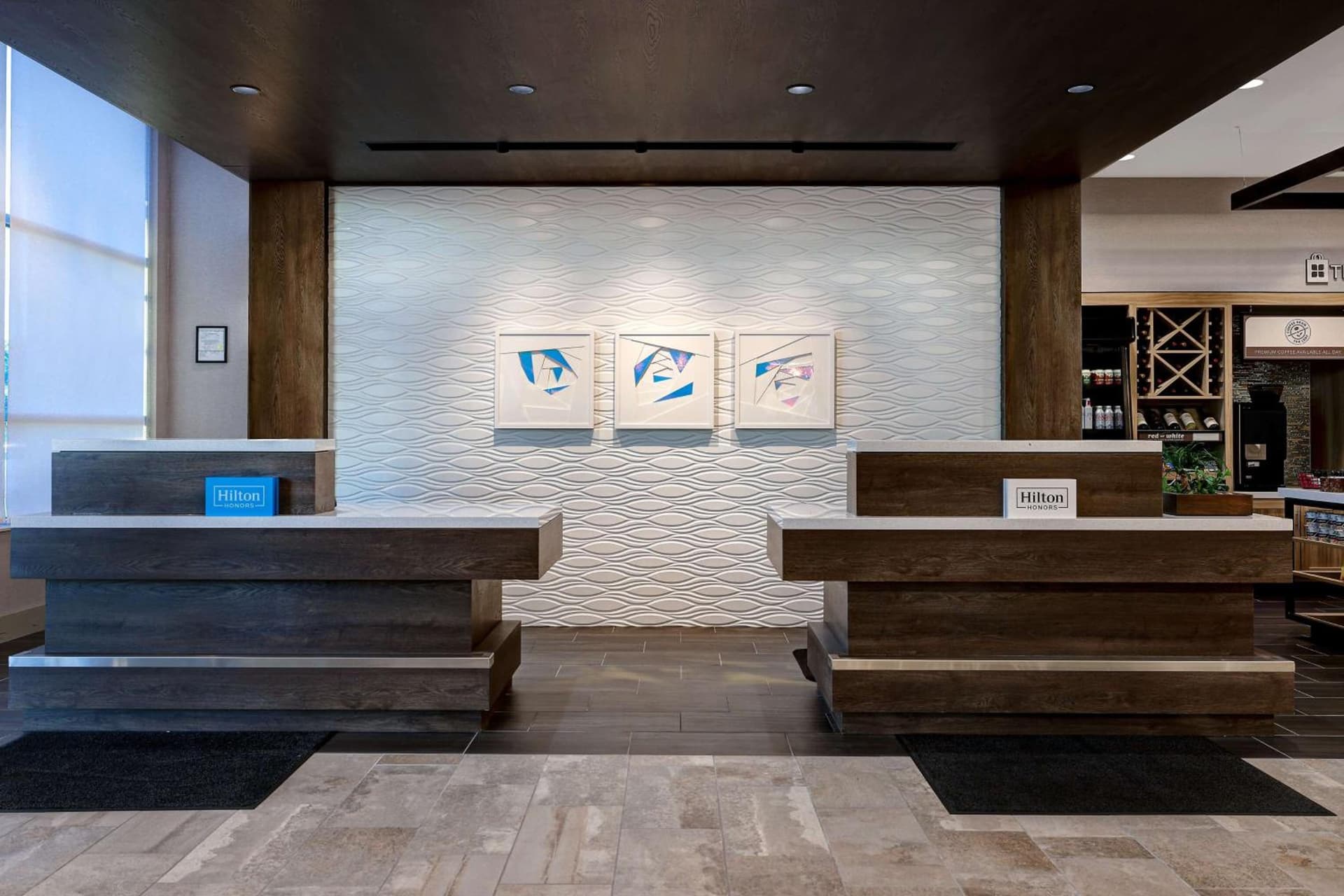 Hilton Garden Inn Cedar Rapids interior in Cedar Rapids, IA — gallery photo 2
