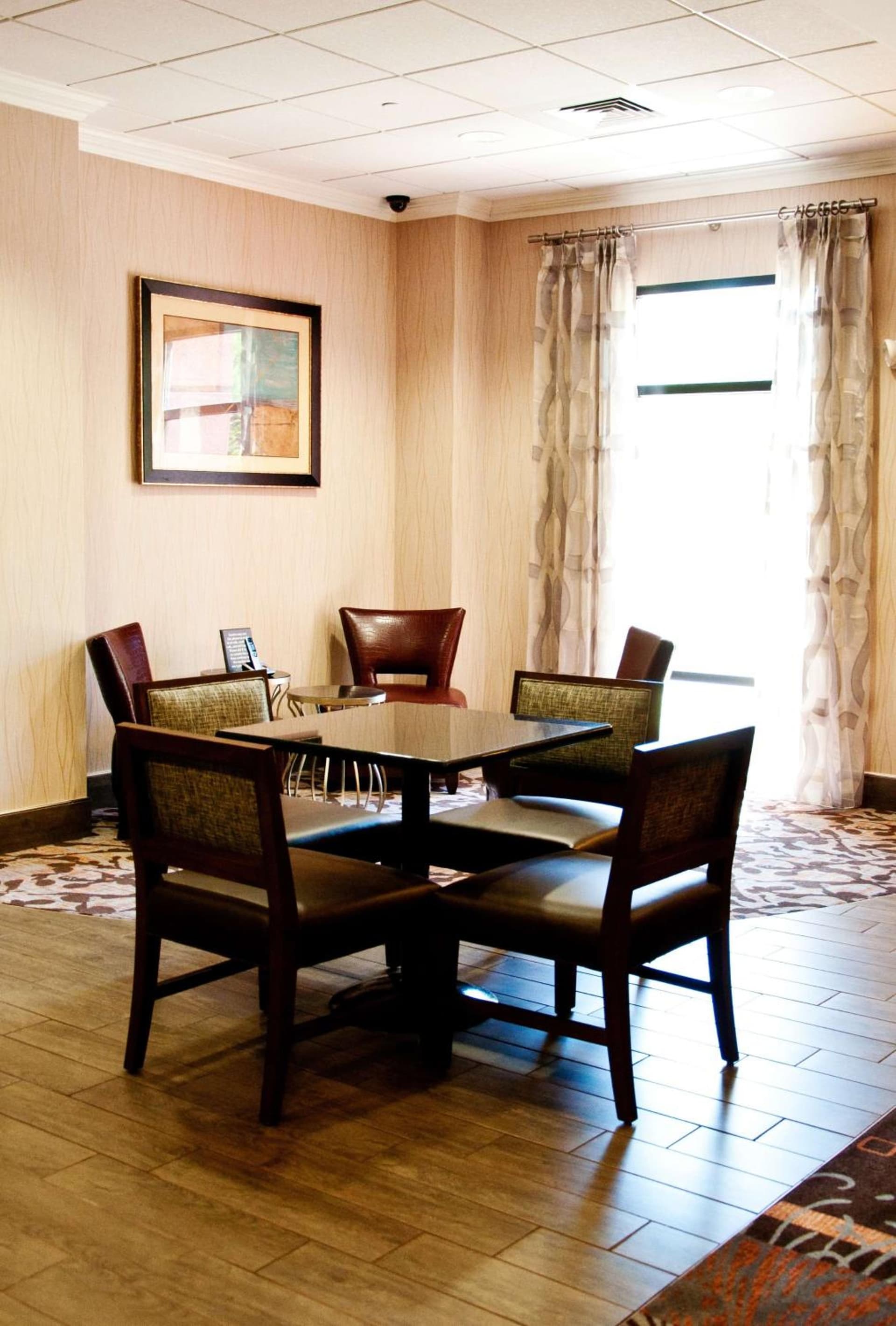 Hampton Inn Doylestown gallery photo in Warrington — image 17