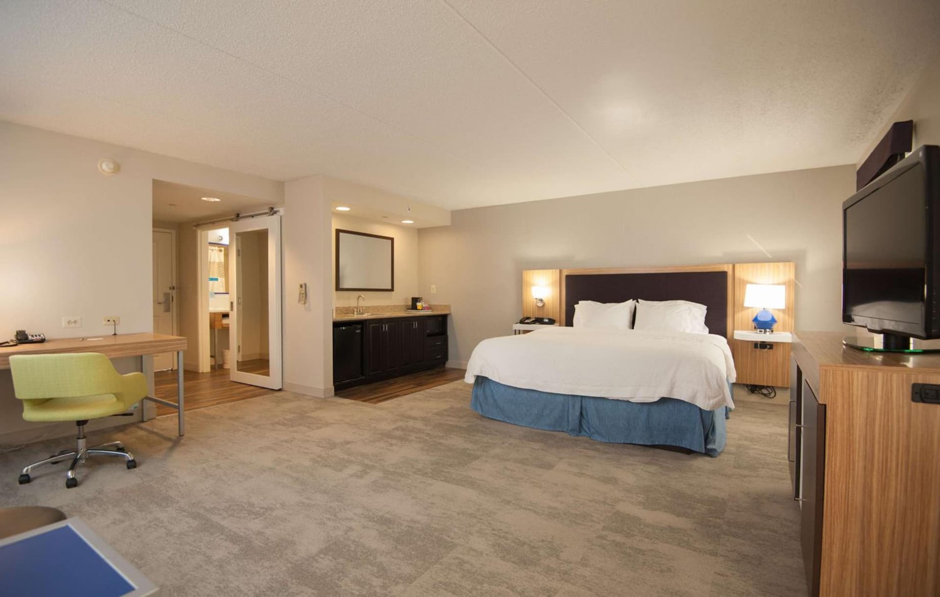 Hampton Inn Doylestown gallery photo in Warrington — image 45