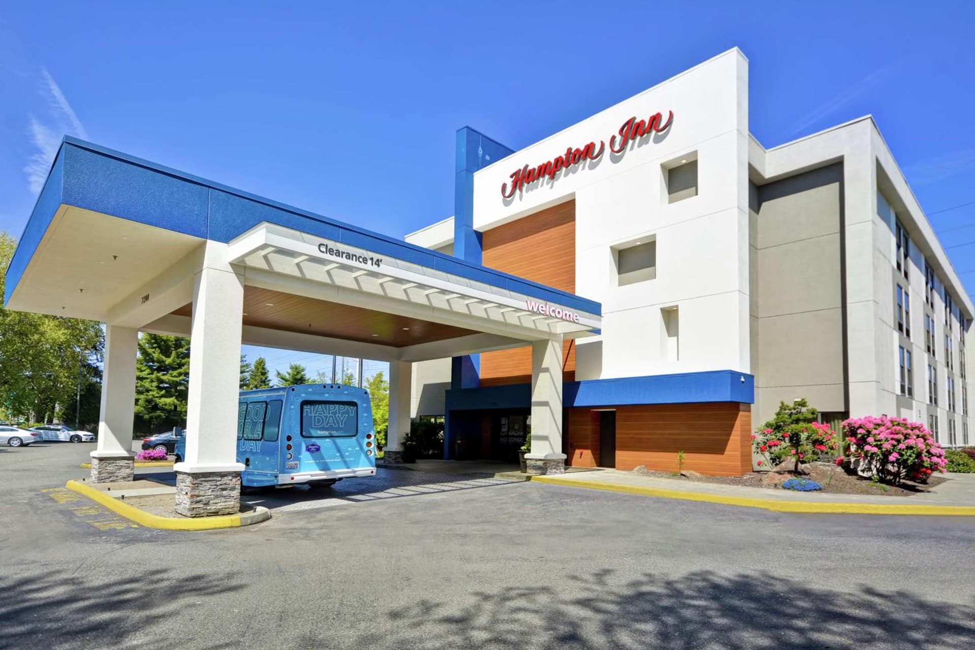 Hampton Inn Seattle/Southcenter featured exterior or lobby in Tukwila, WA — similar hotel