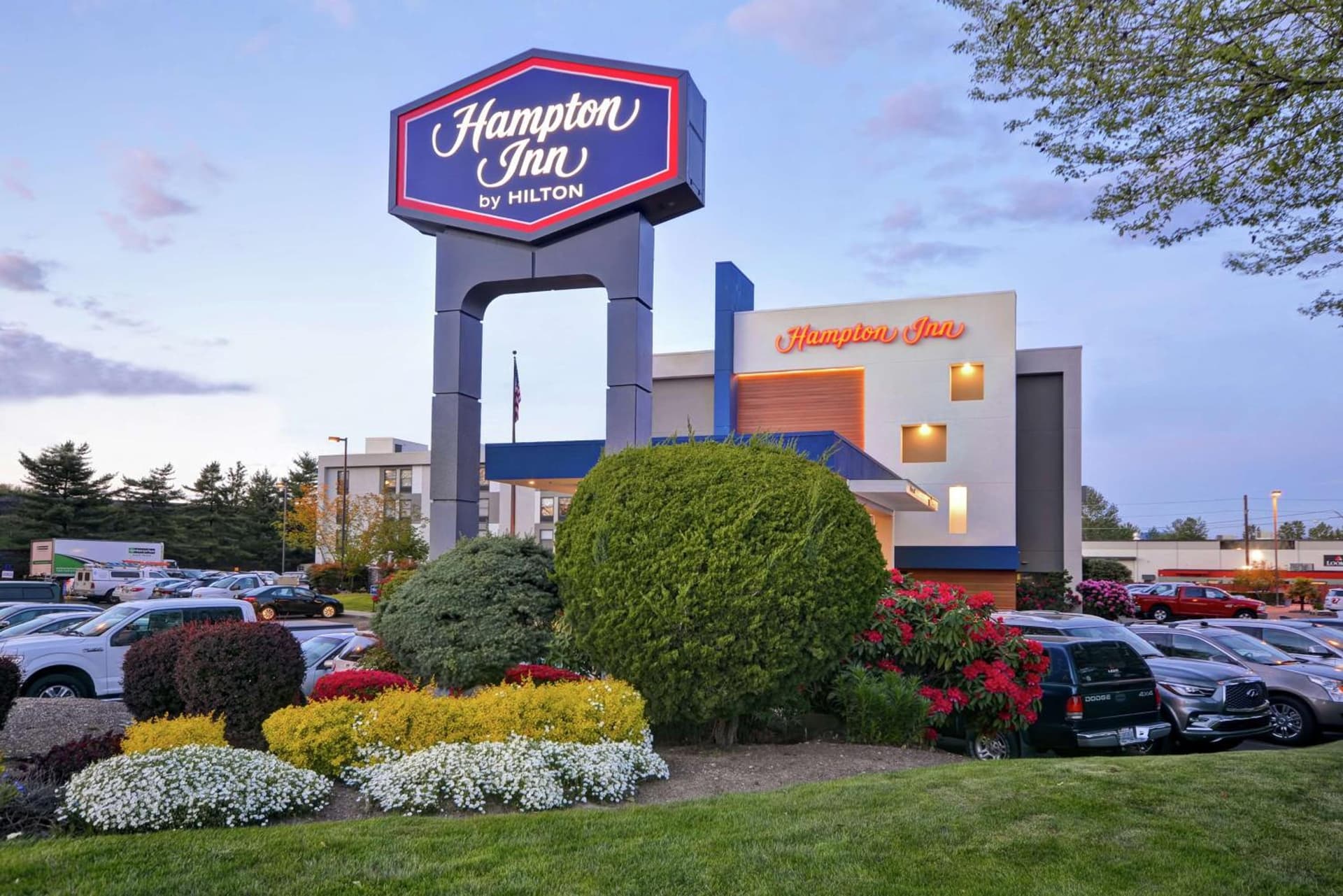 Hampton Inn Seattle/Southcenter interior in Tukwila, WA — gallery photo 2