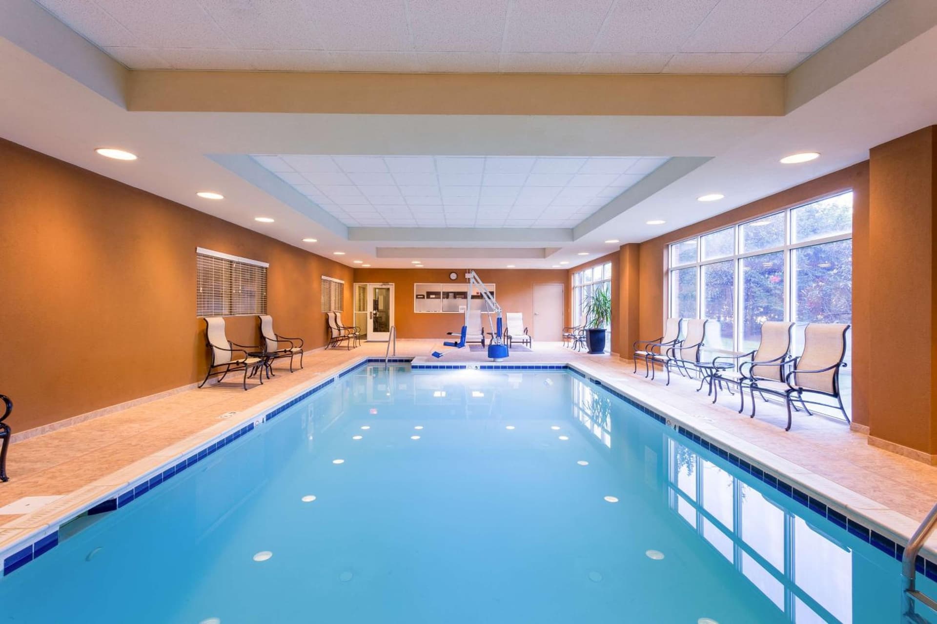 Hampton Inn & Suites Herndon-Reston gallery photo in Herndon, VA — image 20