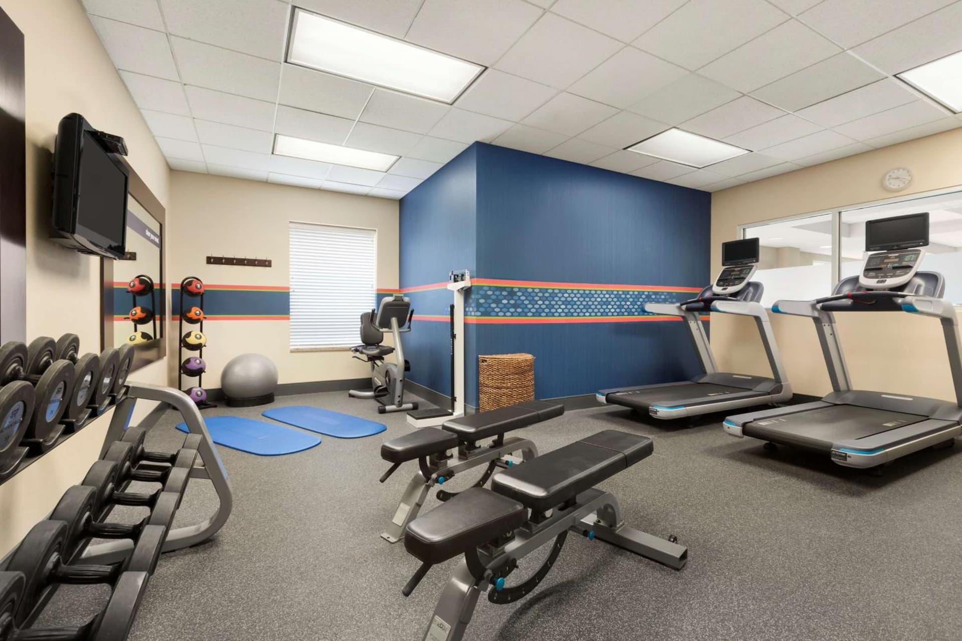 Hampton Inn & Suites Herndon-Reston gallery photo in Herndon, VA — image 40