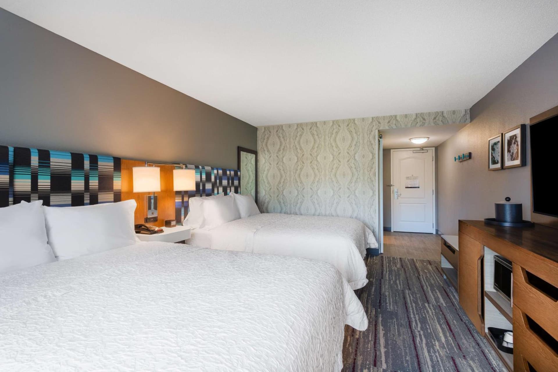 Hampton Inn & Suites Herndon-Reston gallery photo in Herndon, VA — image 33