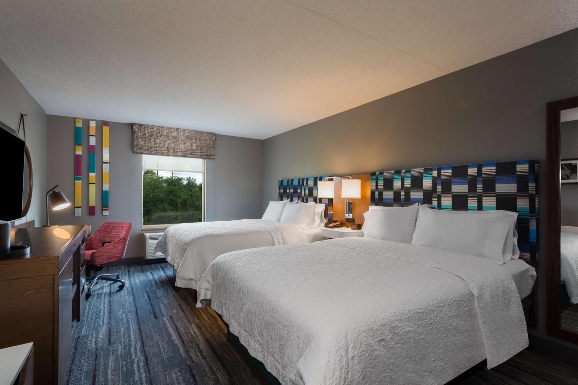 Hampton Inn & Suites Herndon-Reston gallery photo in Herndon, VA — image 34
