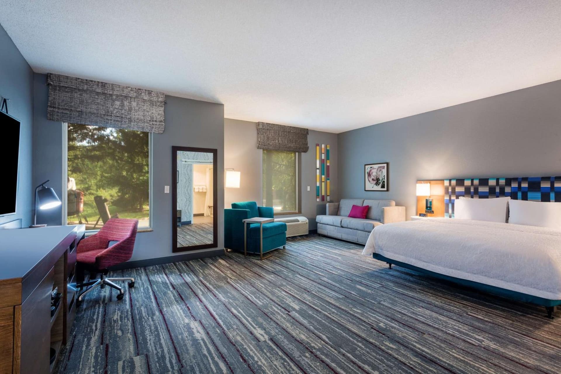 Hampton Inn & Suites Herndon-Reston gallery photo in Herndon, VA — image 26