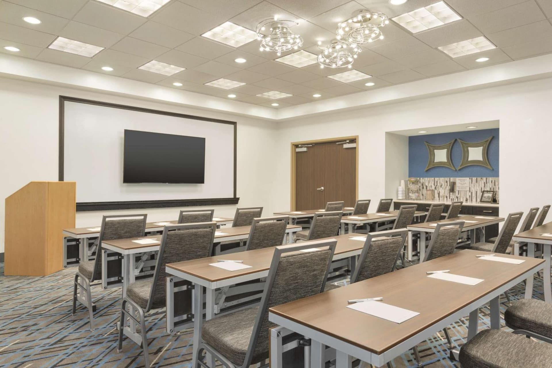 Hampton Inn & Suites Herndon-Reston gallery photo in Herndon, VA — image 39
