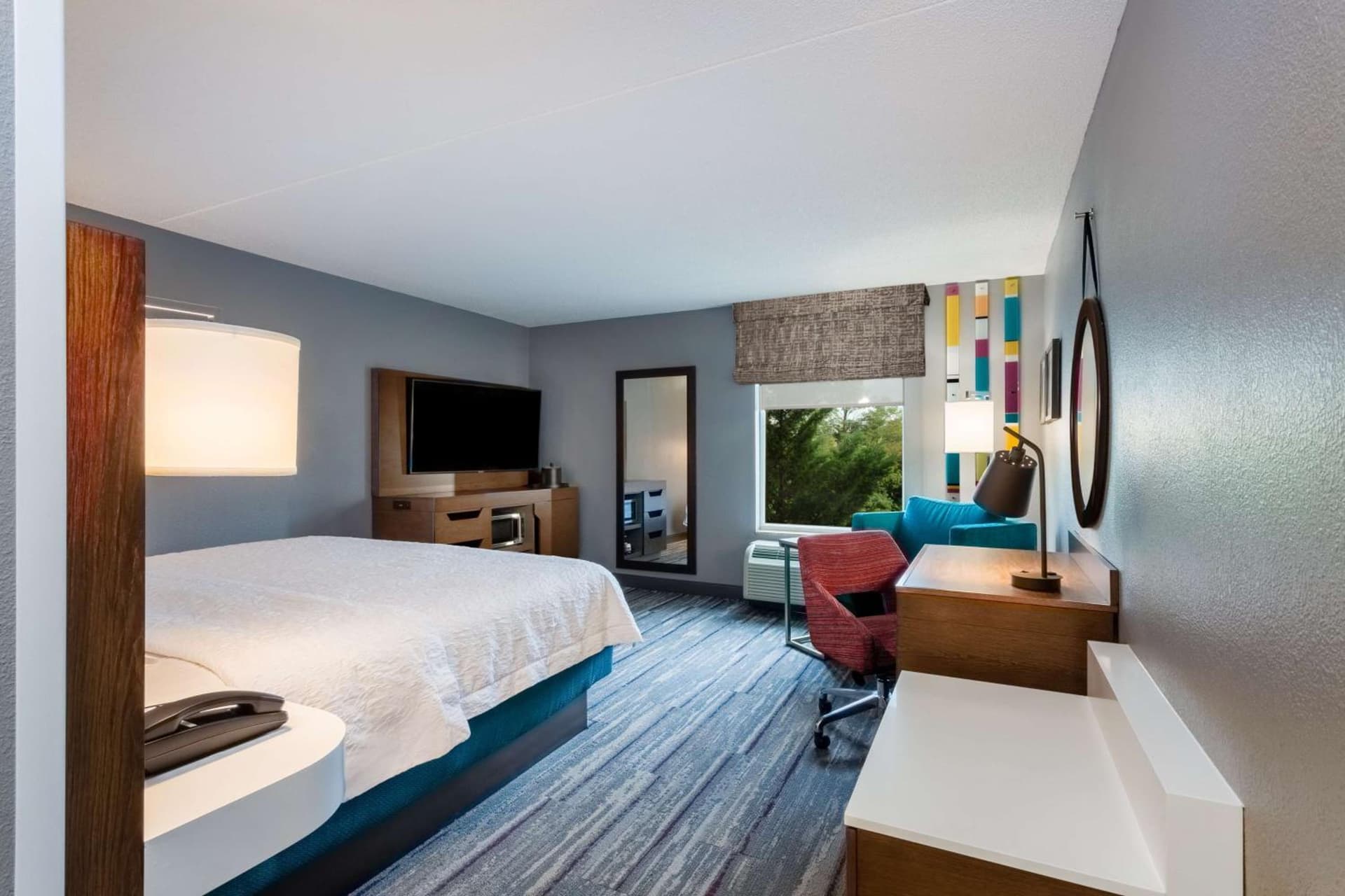 Hampton Inn & Suites Herndon-Reston gallery photo in Herndon, VA — image 12