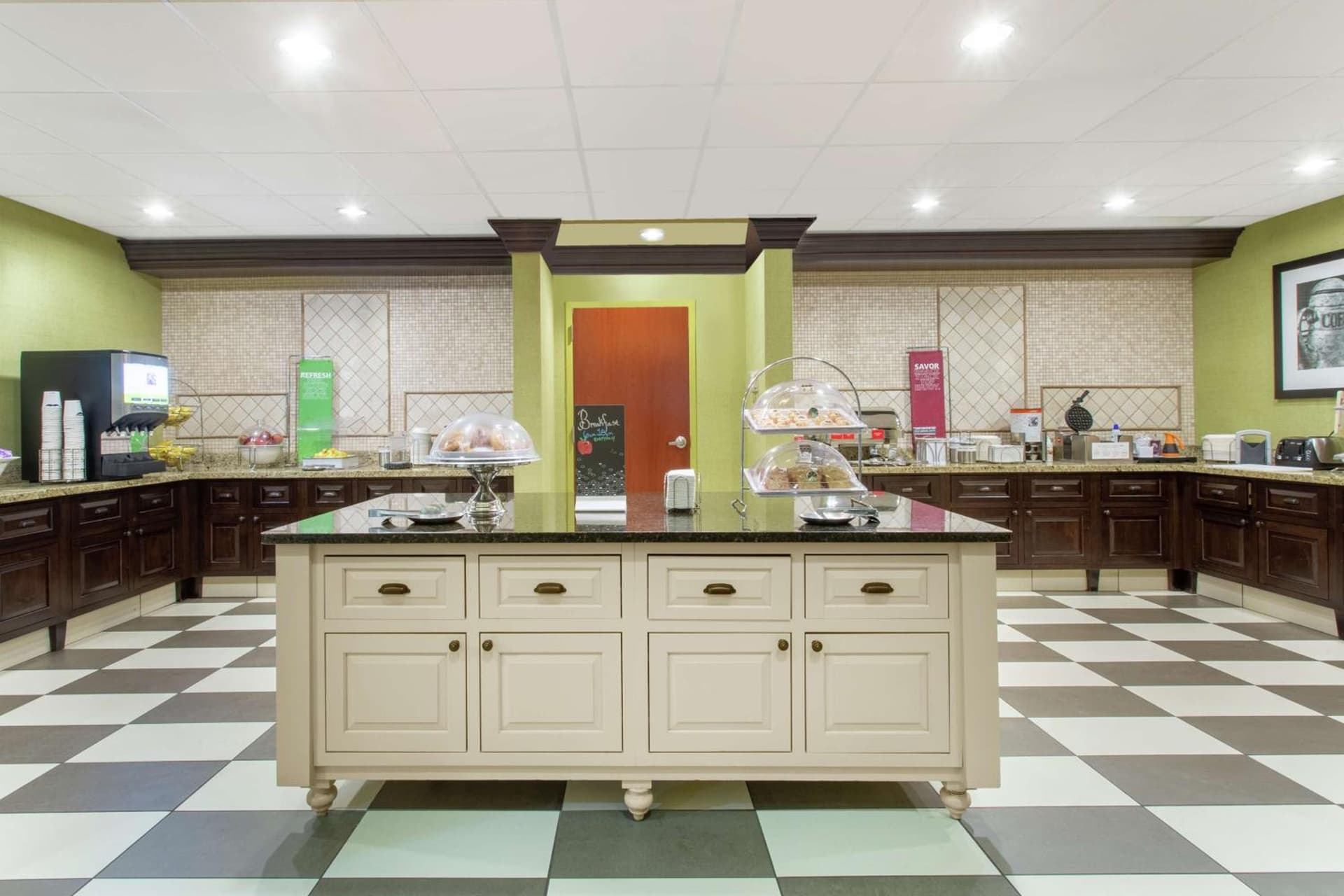 Hampton Inn & Suites Albany-Airport gallery photo in Latham, NY — image 18