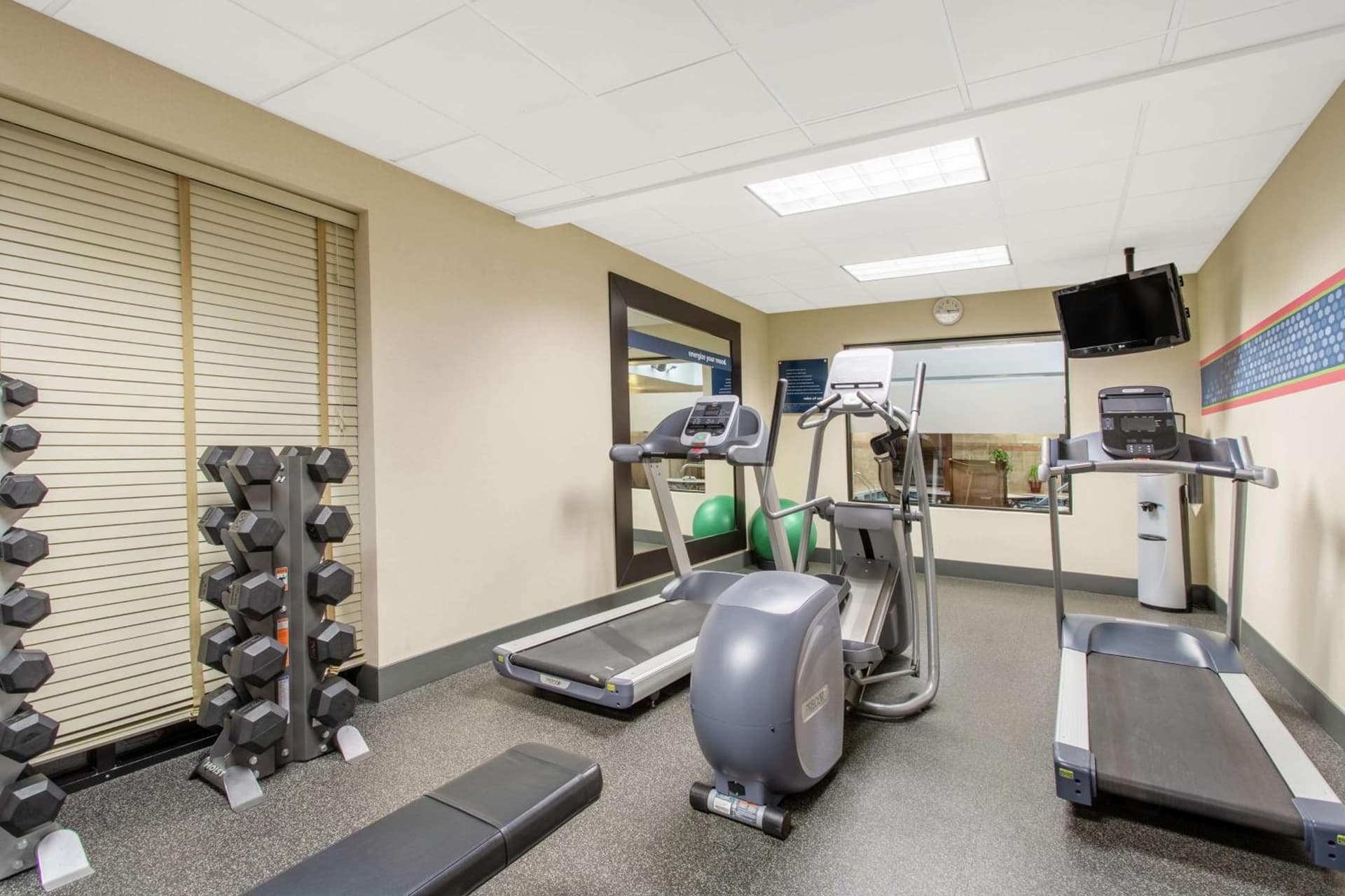Hampton Inn & Suites Albany-Airport gallery photo in Latham, NY — image 16