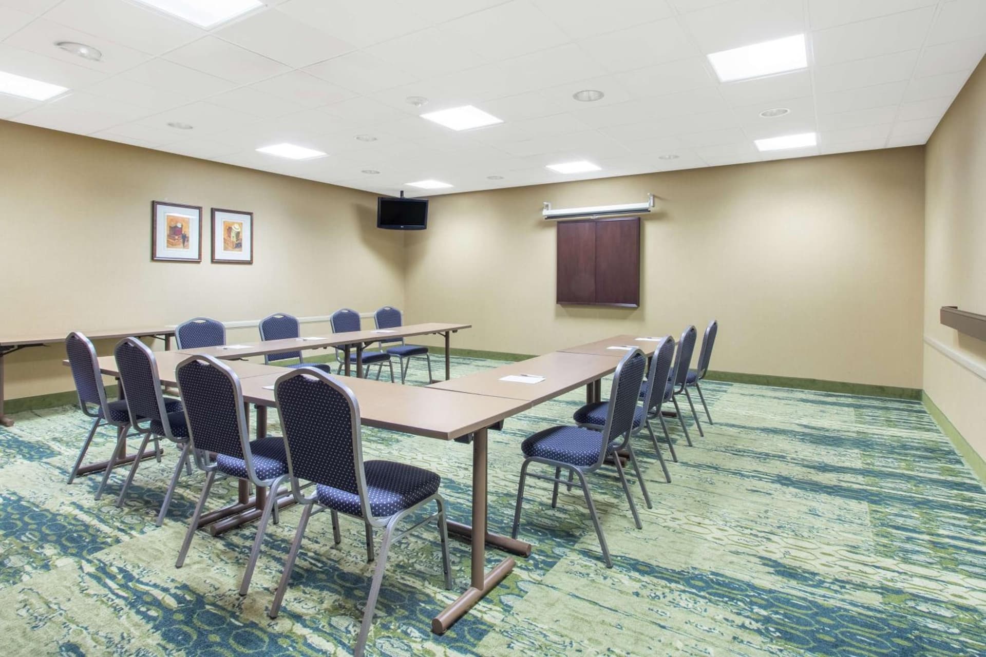 Hampton Inn & Suites Albany-Airport featured exterior or lobby in Latham, NY — similar hotel