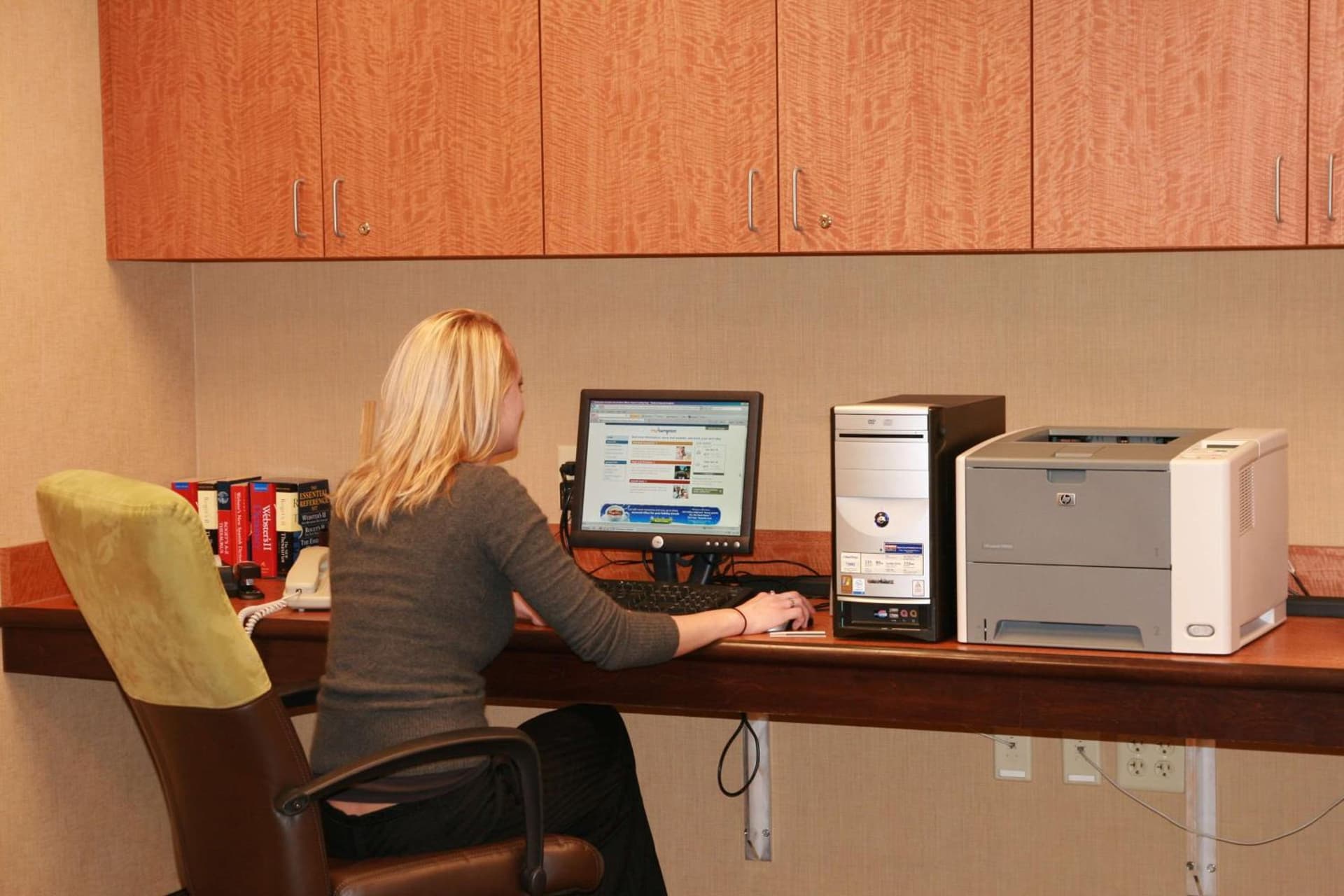 Hampton Inn & Suites Albany-Airport gallery photo in Latham, NY — image 12