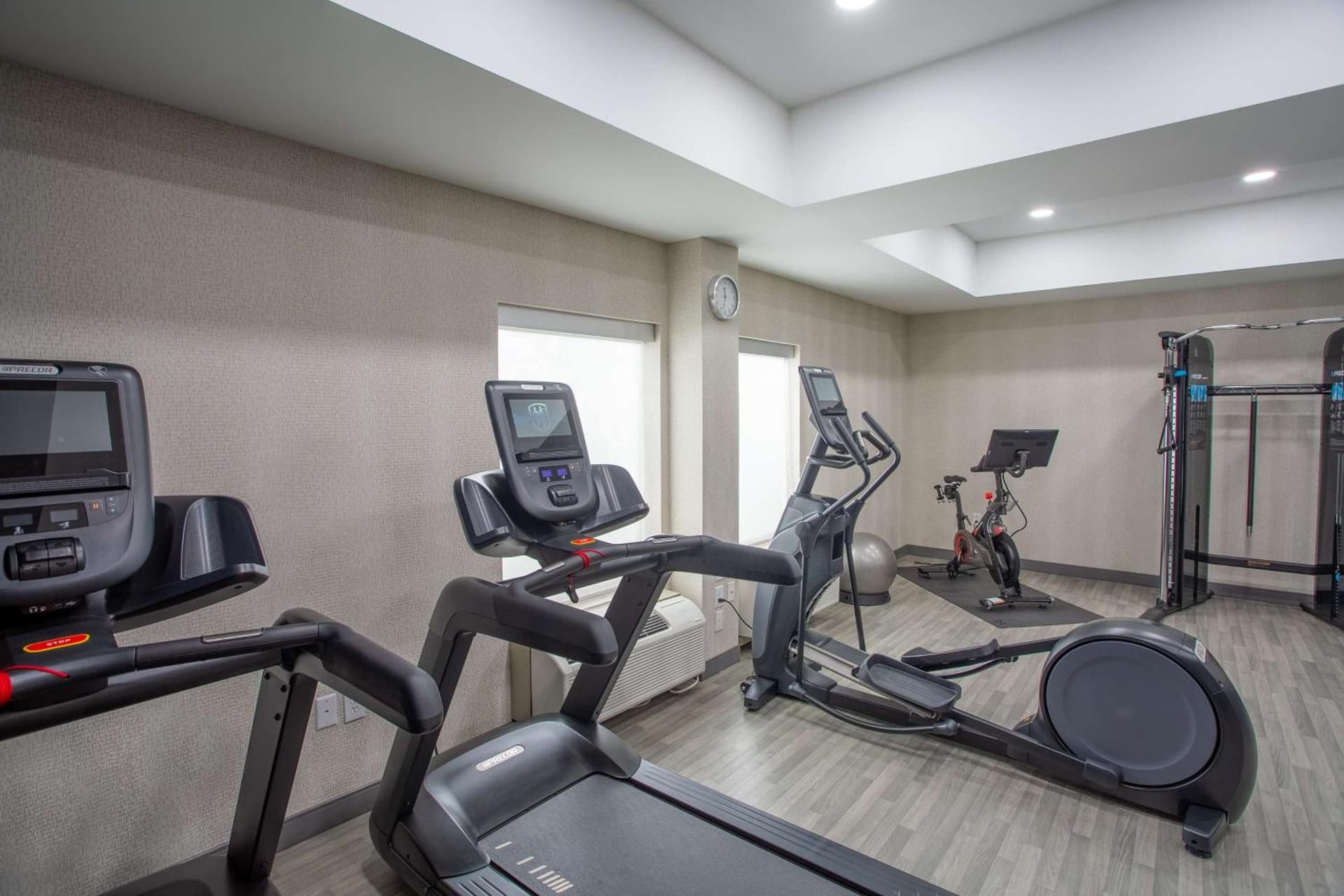 Hampton Inn Springfield gallery photo in Springfield, OH — image 28