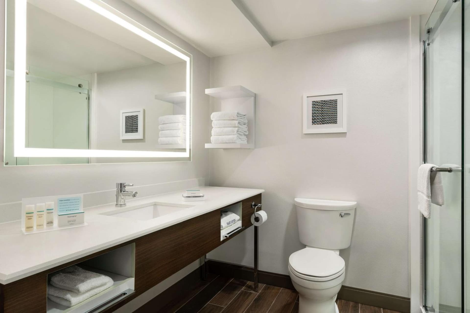 Hampton Inn Dulles/Cascades gallery photo in Sterling, VA — image 21