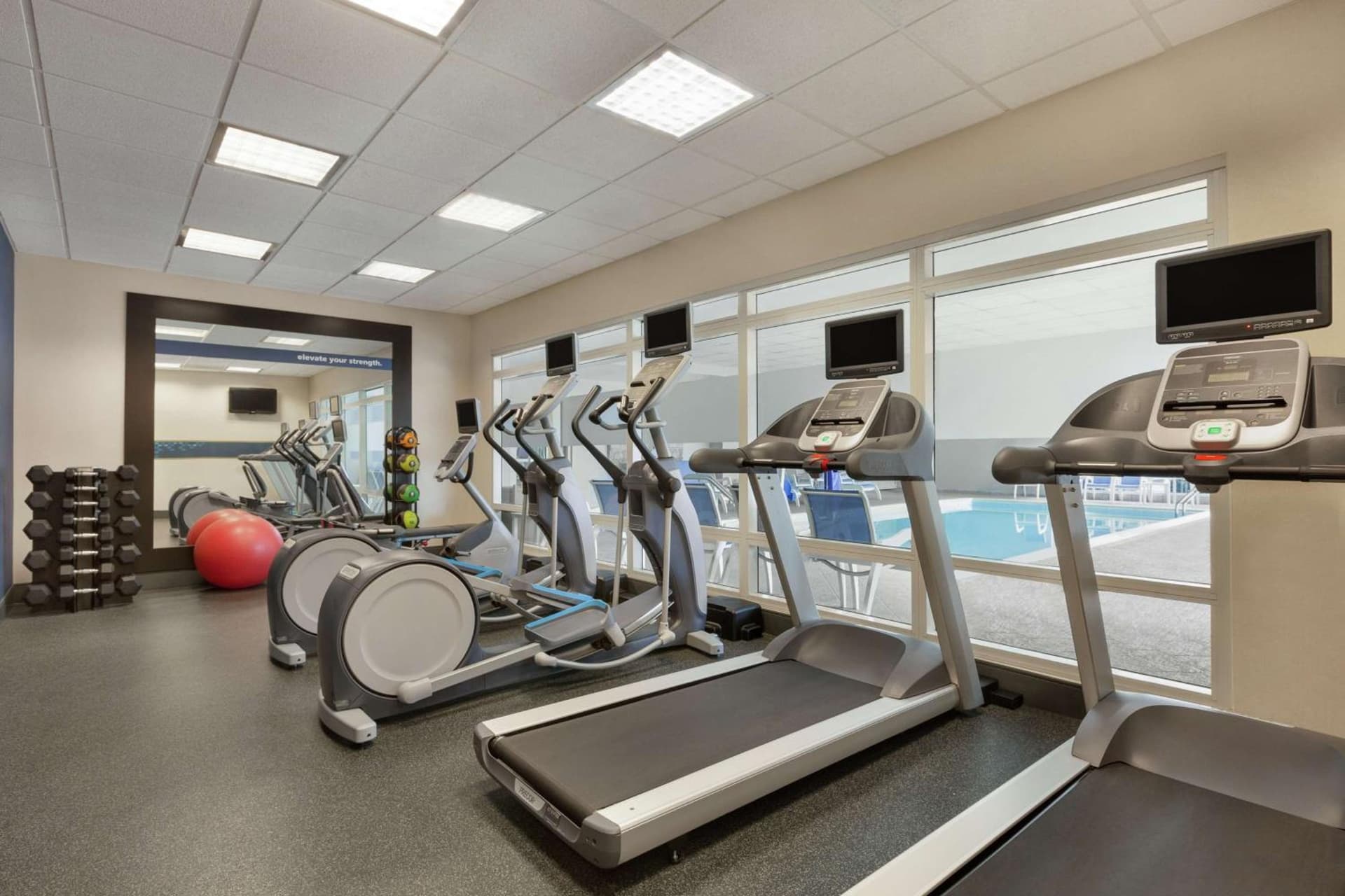 Hampton Inn Dulles/Cascades gallery photo in Sterling, VA — image 16