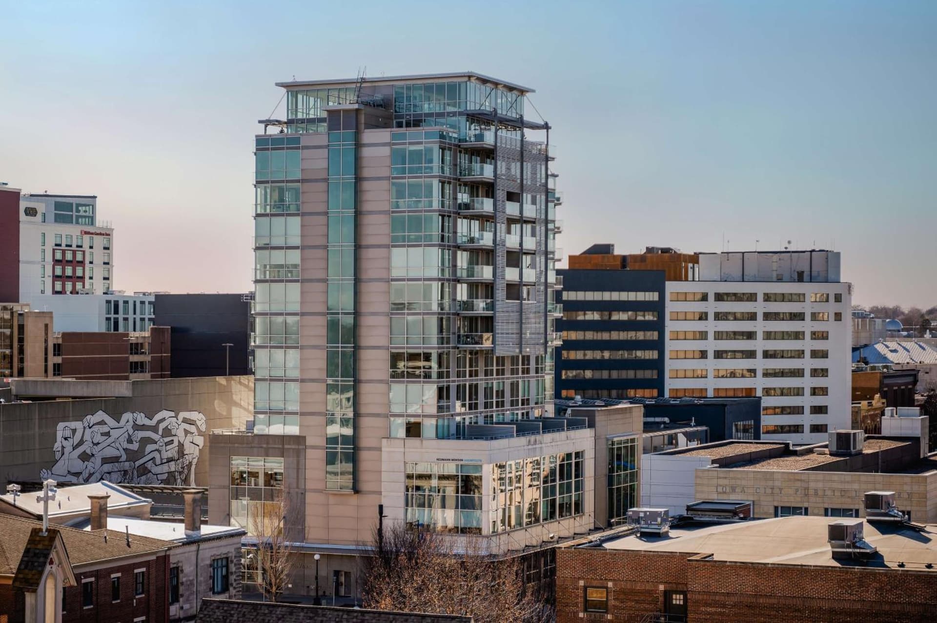 Hotelvetro Iowa City, Tapestry Collection By Hilton property views in Iowa City, IA — gallery photo 3