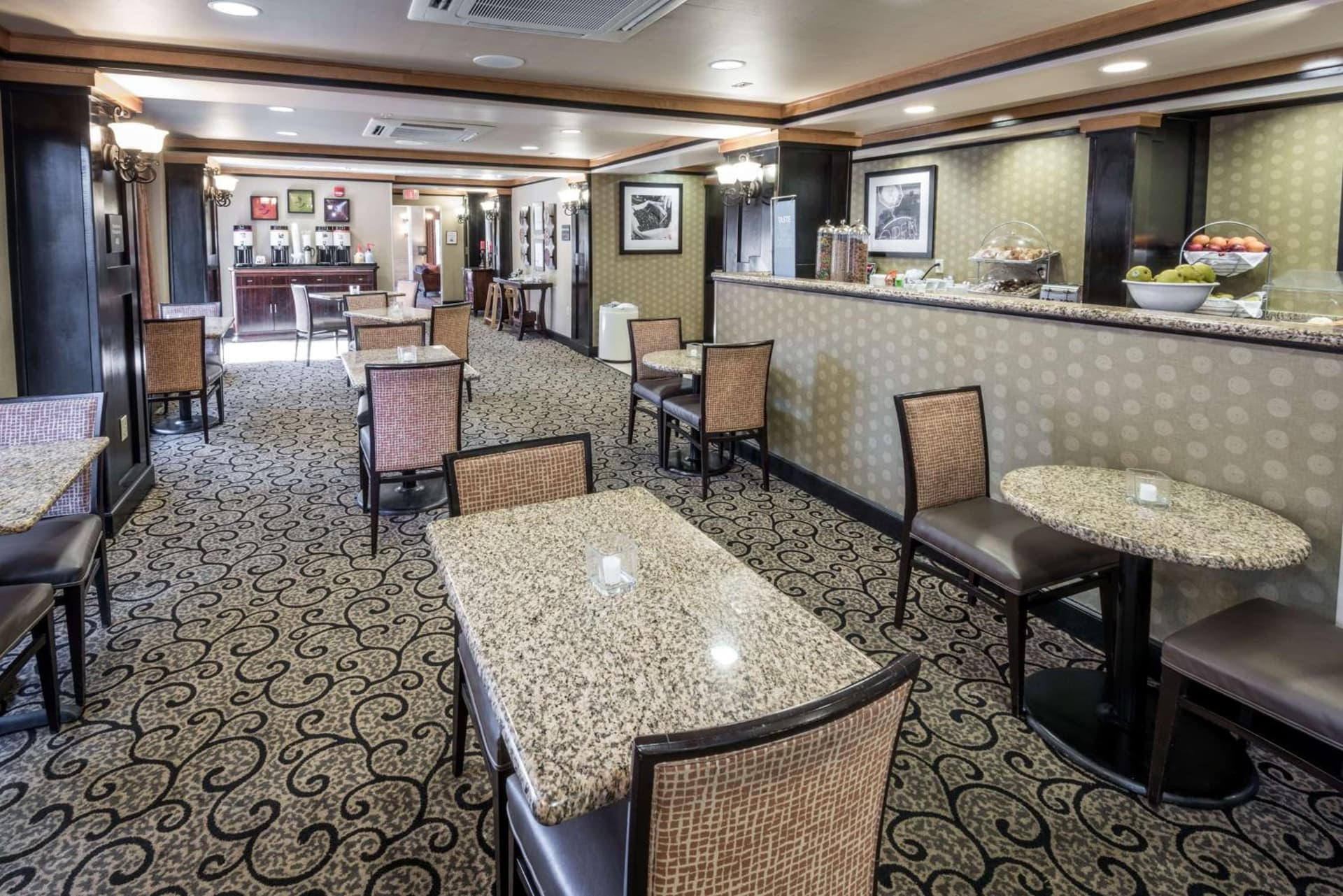 Hampton Inn & Suites Montgomery-Downtown gallery photo in Montgomery, AL — image 38