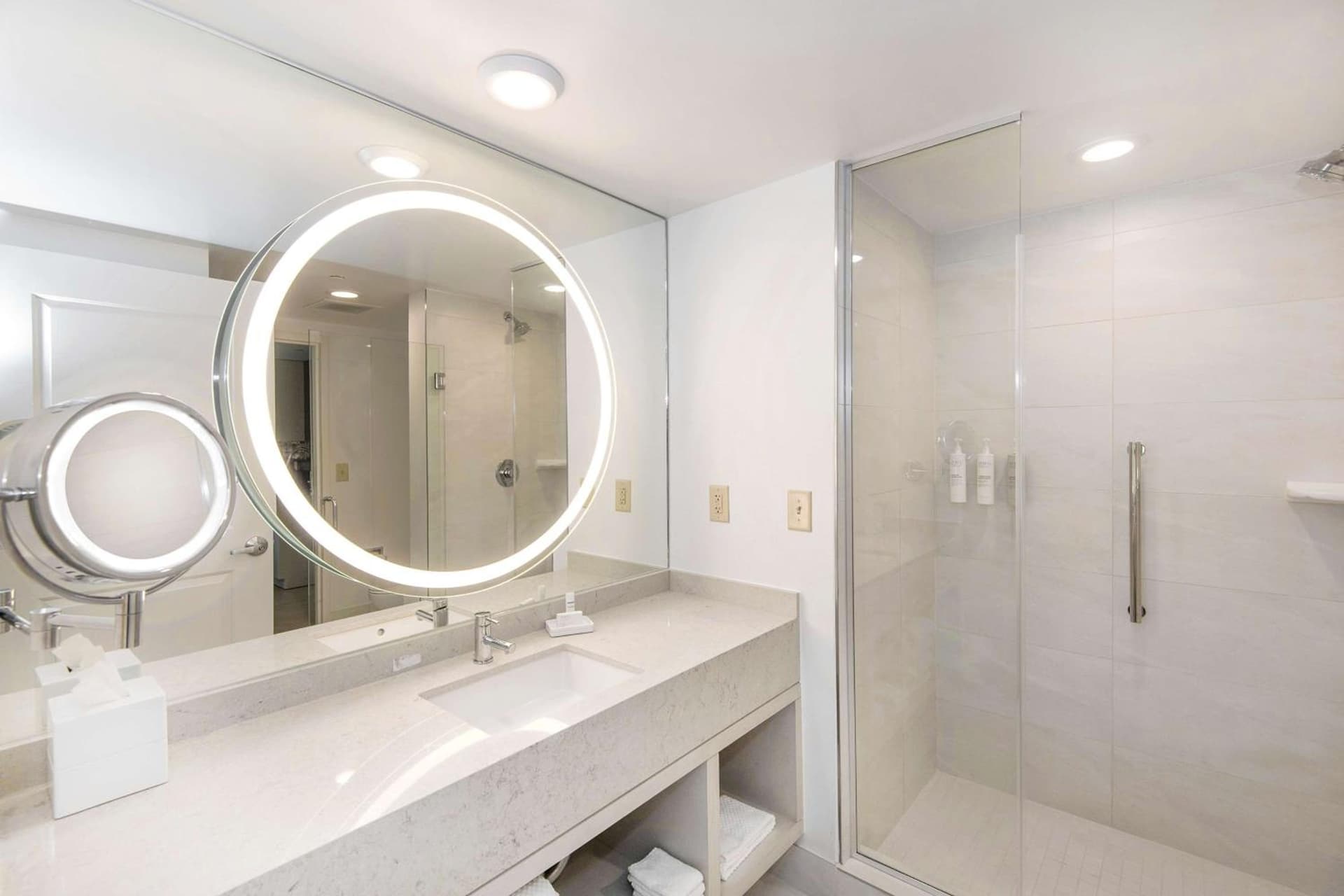 Embassy Suites by Hilton Raleigh Durham Airport Brier Creek interior in Raleigh, NC — gallery photo 2