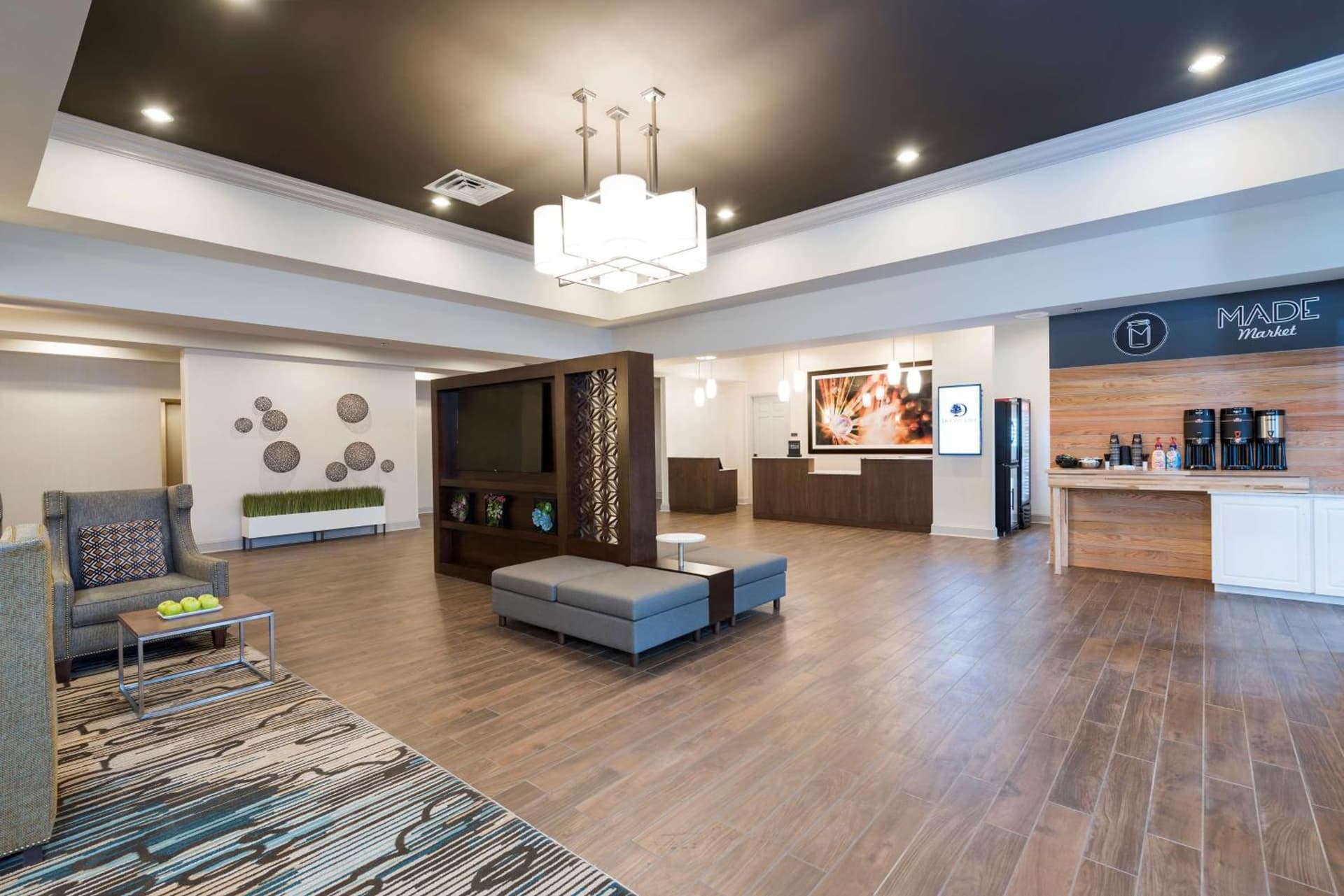 Doubletree by Hilton Pleasant Prairie Kenosha, WI property views in Pleasant Prairie, WI — gallery photo 3