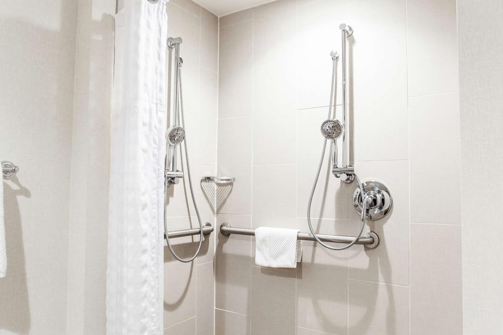 Doubletree by Hilton Pleasant Prairie Kenosha, WI gallery photo in Pleasant Prairie, WI — image 32