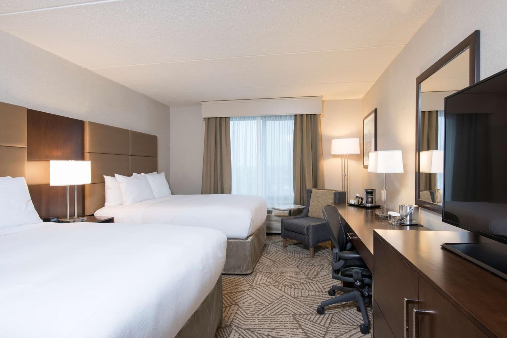 Doubletree by Hilton Pleasant Prairie Kenosha, WI property views in Pleasant Prairie, WI — gallery photo 3