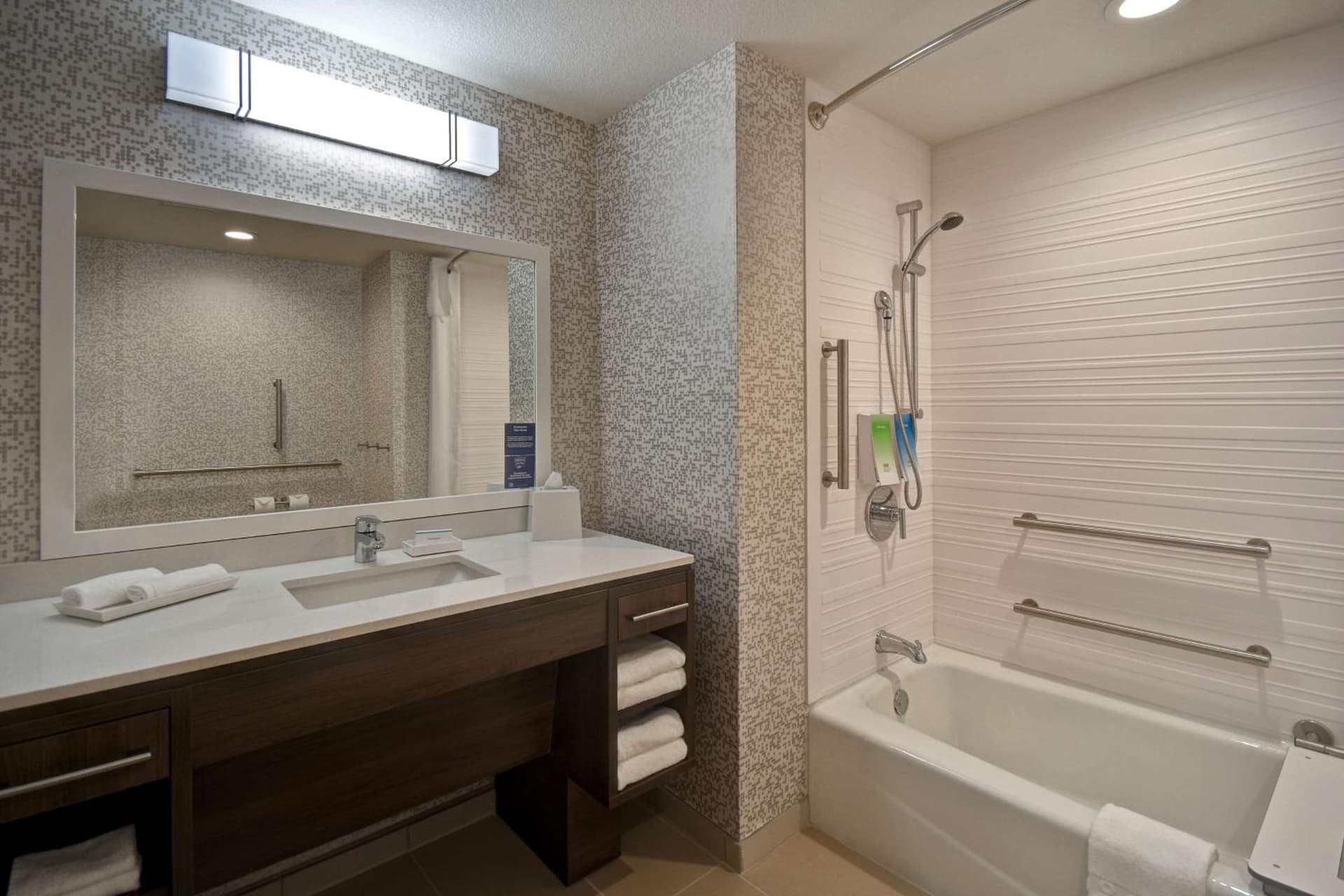 Home2 Suites Eau Claire South, Wi gallery photo in Eau Claire, WI — image 33