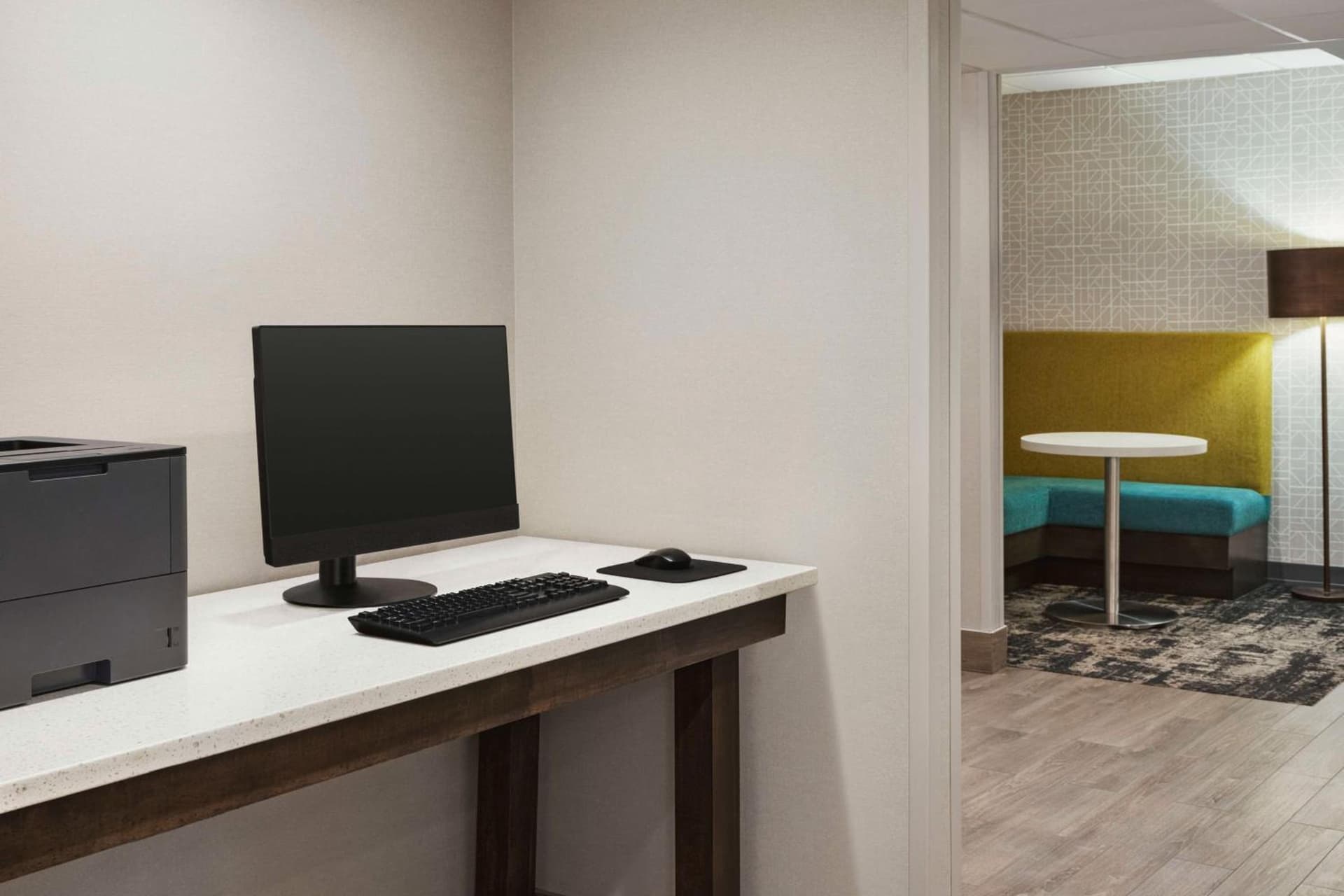 Hampton Inn Chicago-O'Hare International Airport gallery photo in Schiller Park, IL — image 9