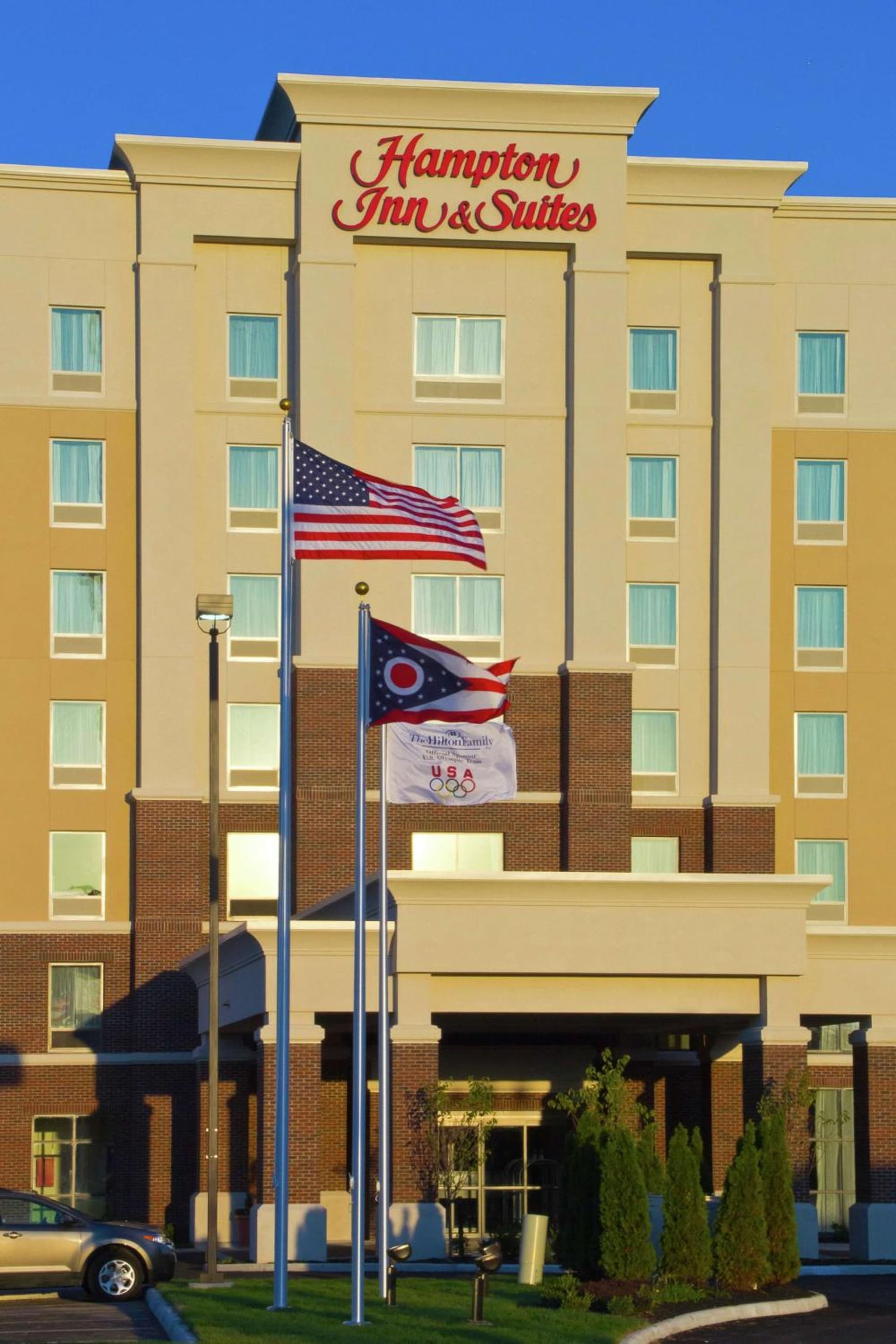 Hampton Inn & Suites Columbus/University Area interior in Columbus, OH — gallery photo 2