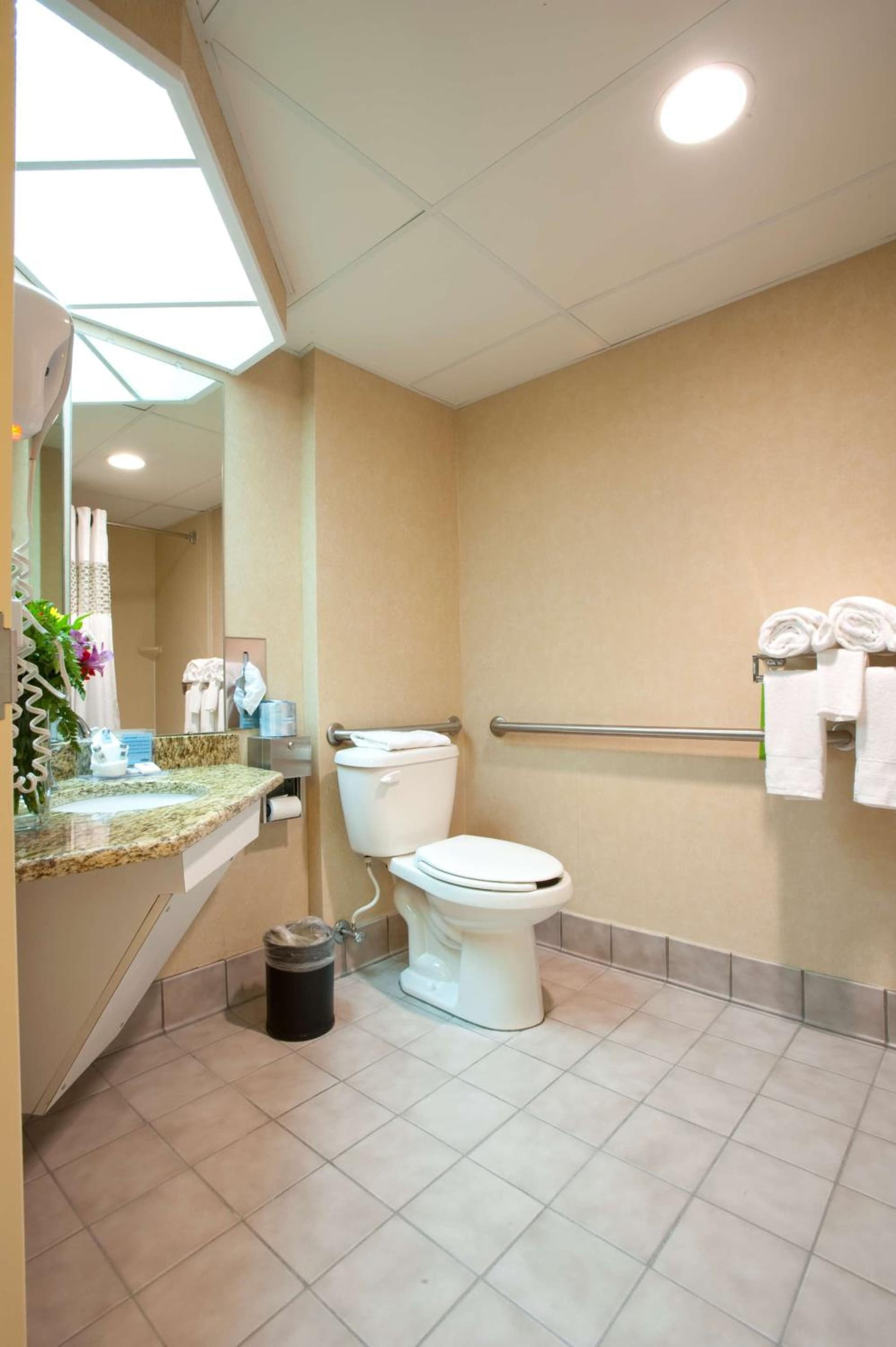 Hampton Inn Downingtown/Exton gallery photo in Exton, PA — image 5