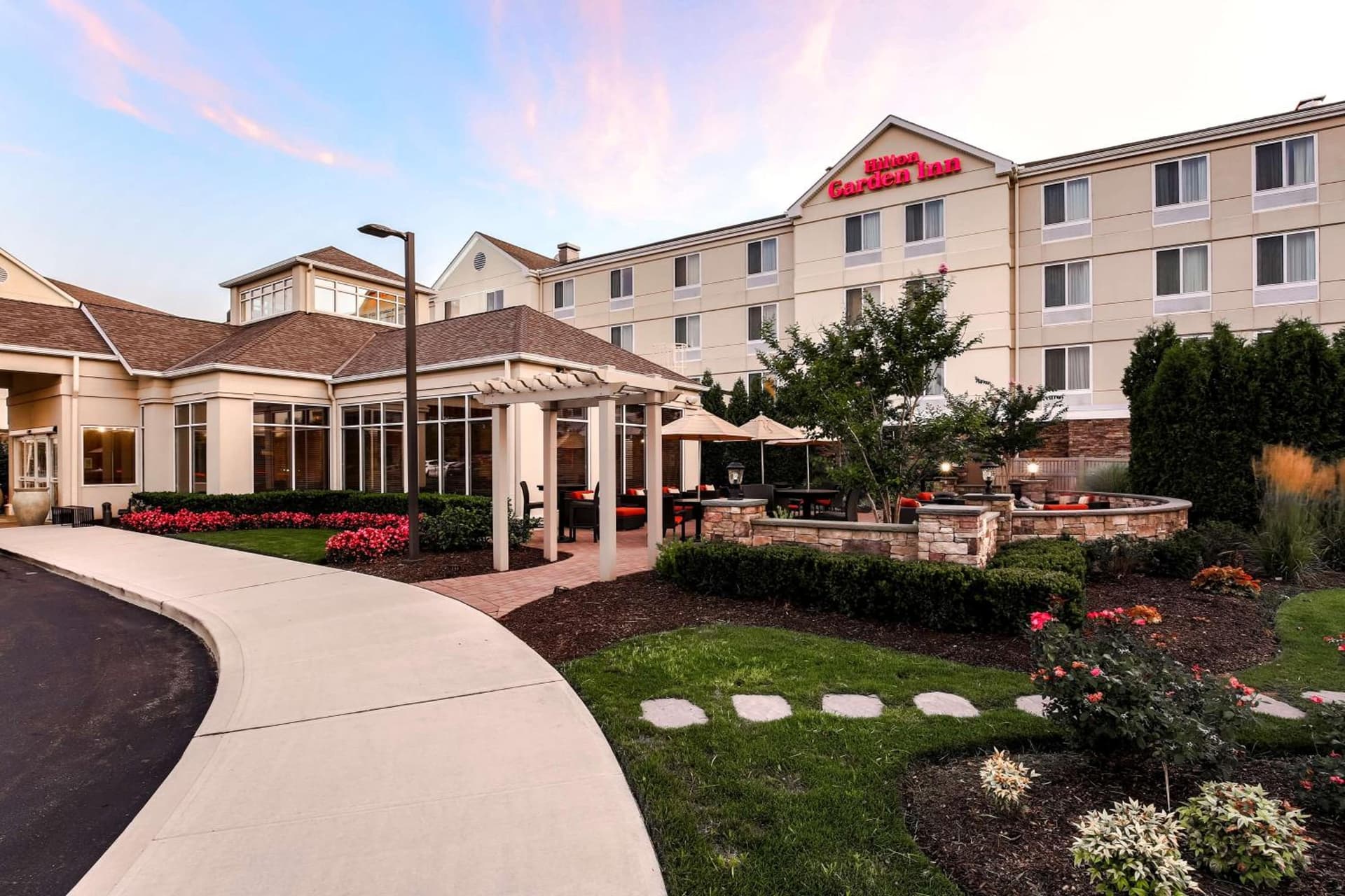 Hilton Garden Inn Melville featured exterior or lobby in Plainview, NY — similar hotel