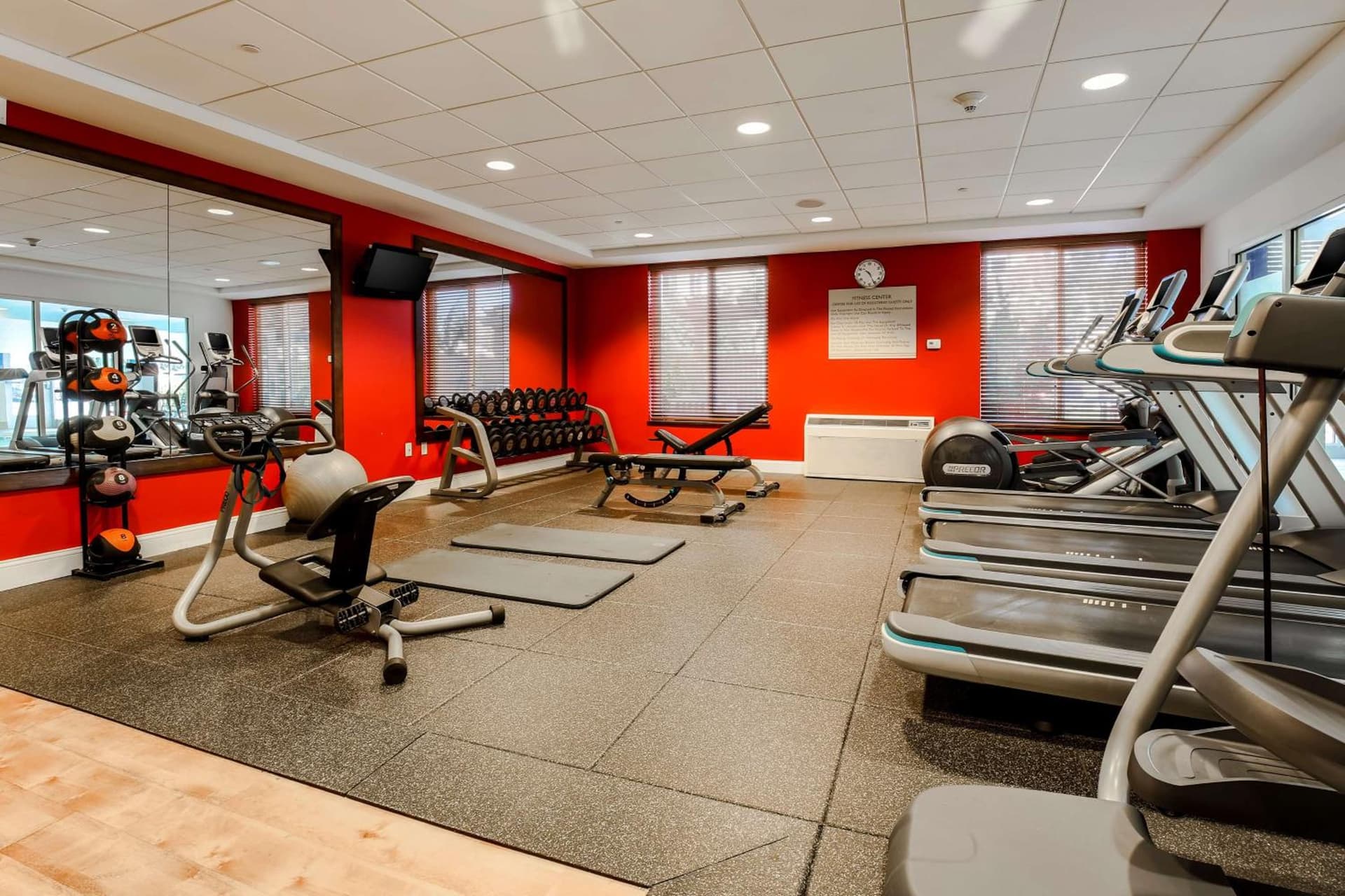 Hilton Garden Inn Melville gallery photo in Plainview, NY — image 33