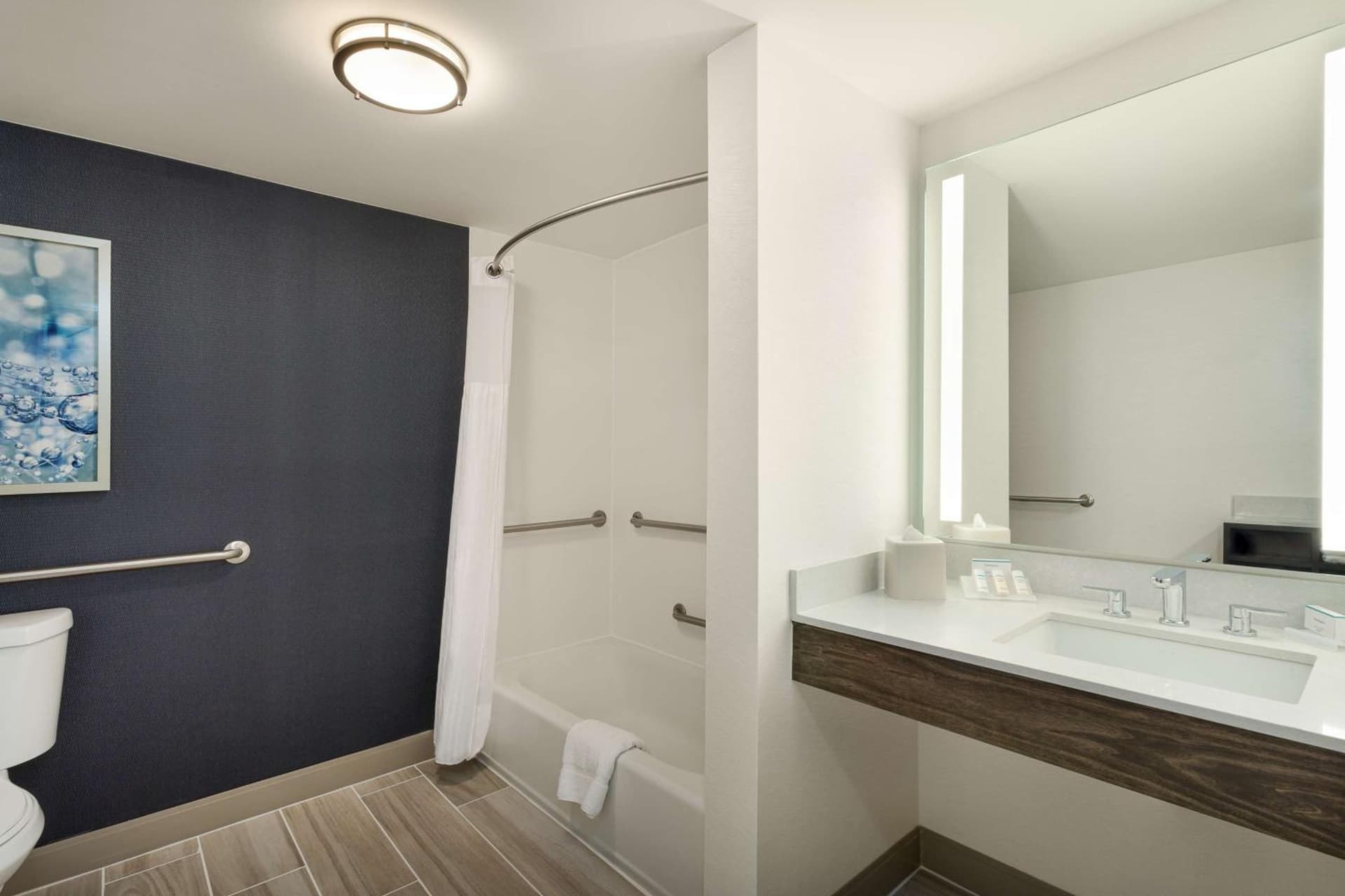 Hilton Garden Inn Melville gallery photo in Plainview, NY — image 42