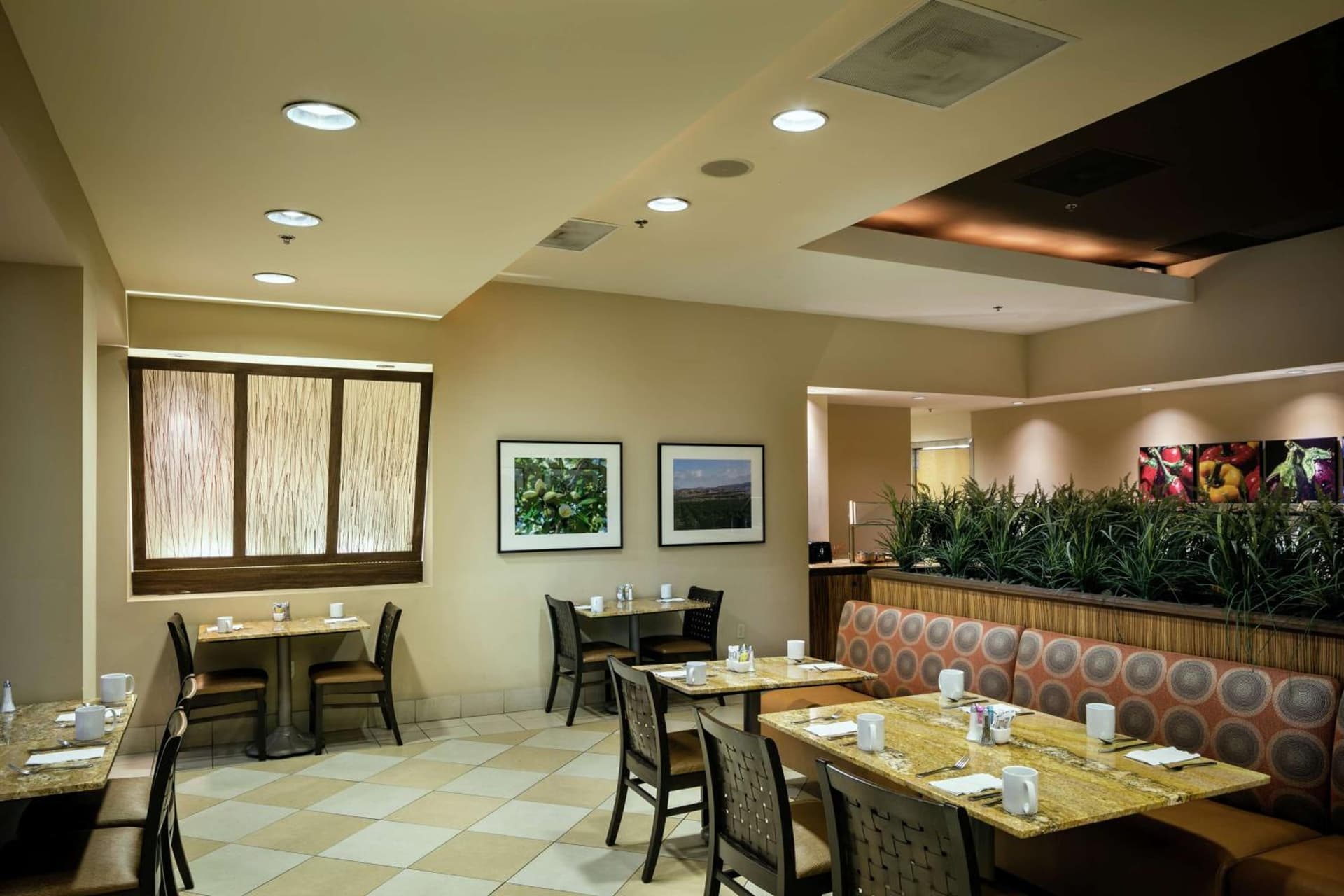 Hilton Stockton gallery photo in Stockton, CA — image 8