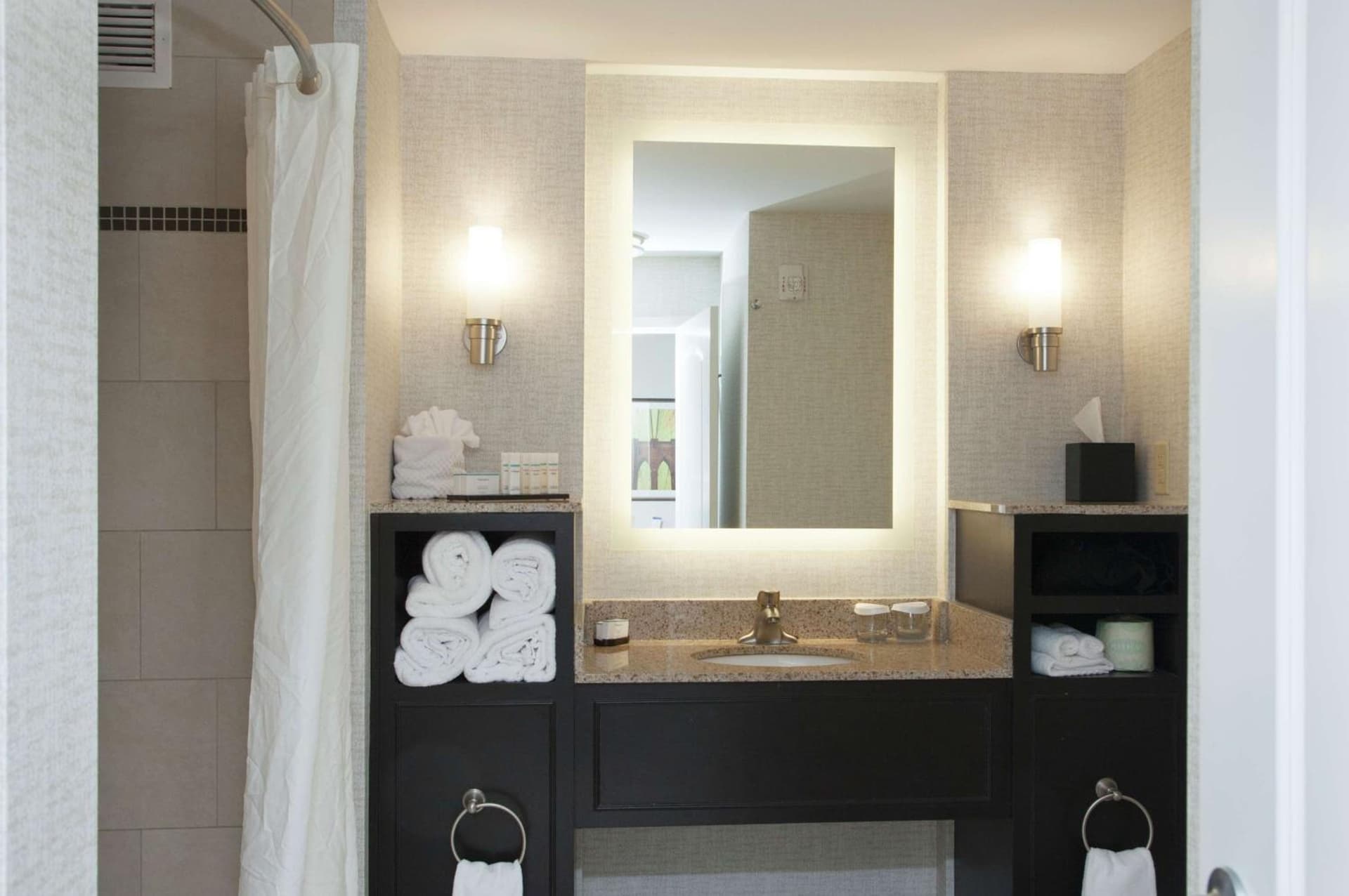 Embassy Suites Columbus - Airport gallery photo in Columbus, OH — image 21