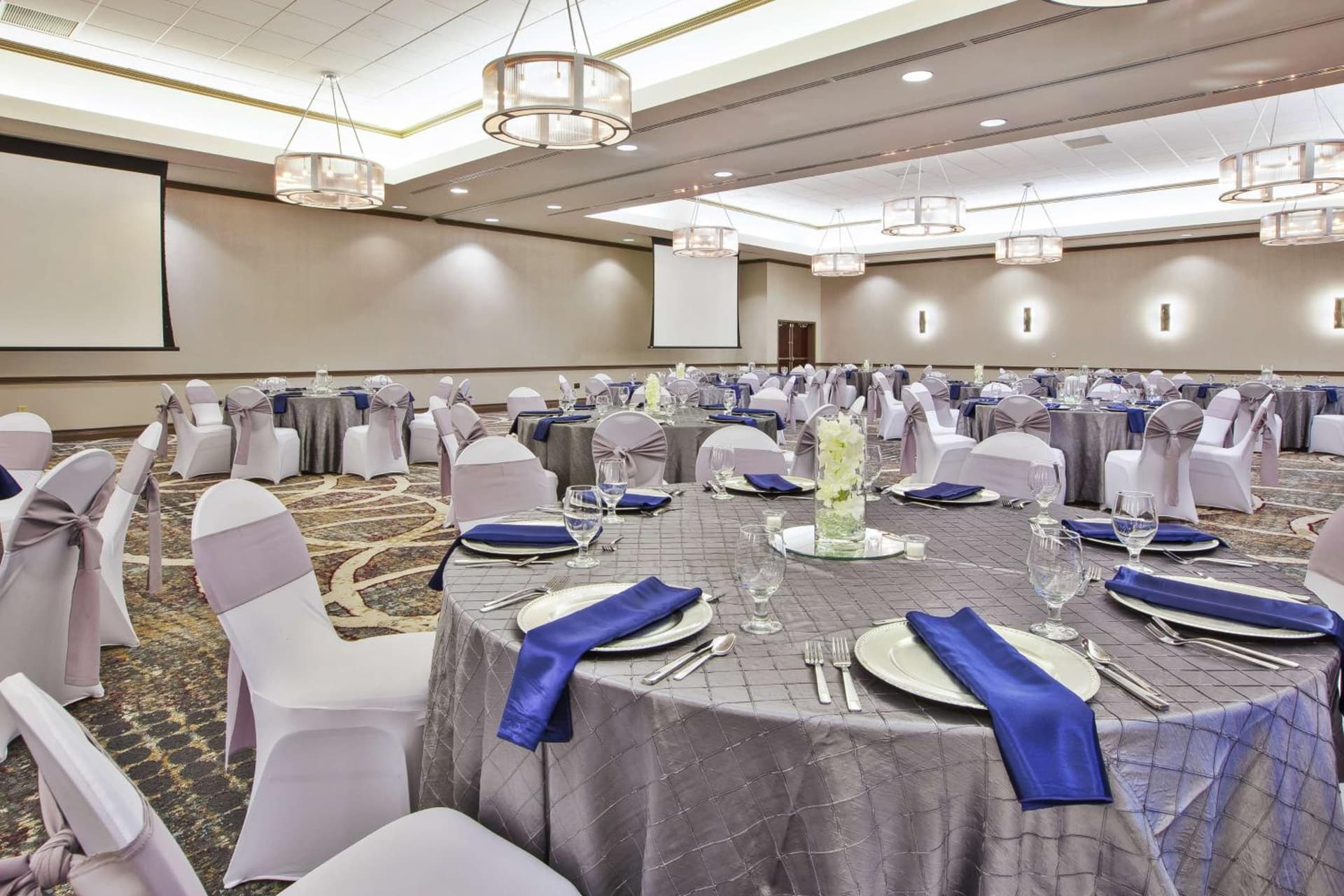 Embassy Suites Columbus - Airport gallery photo in Columbus, OH — image 33