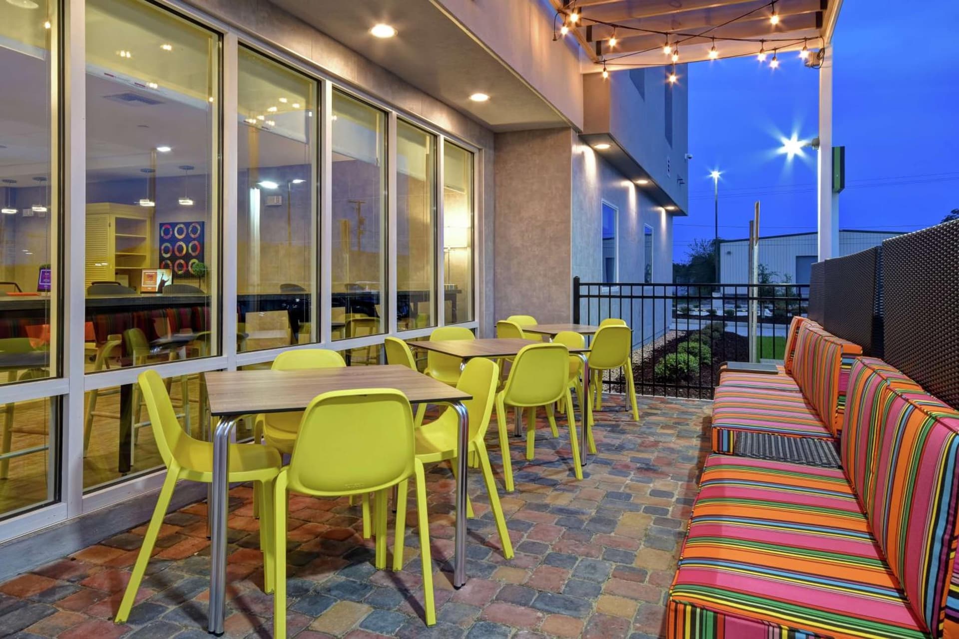 Home2 Suites by Hilton Harvey New Orleans Westbank property views in Harvey, LA — gallery photo 3