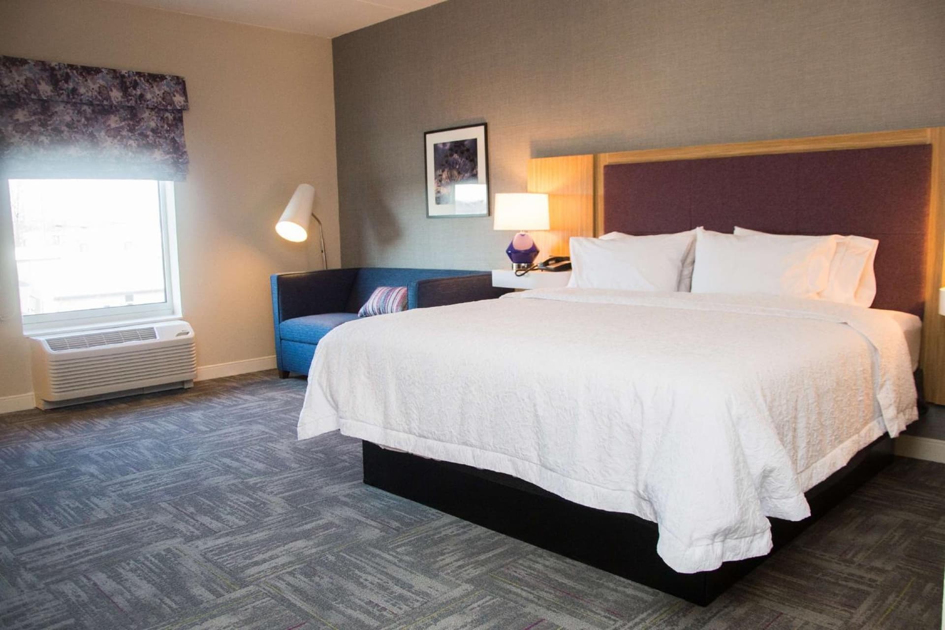 Hampton Inn & Suites Warrington Horsham gallery photo in Warrington — image 26