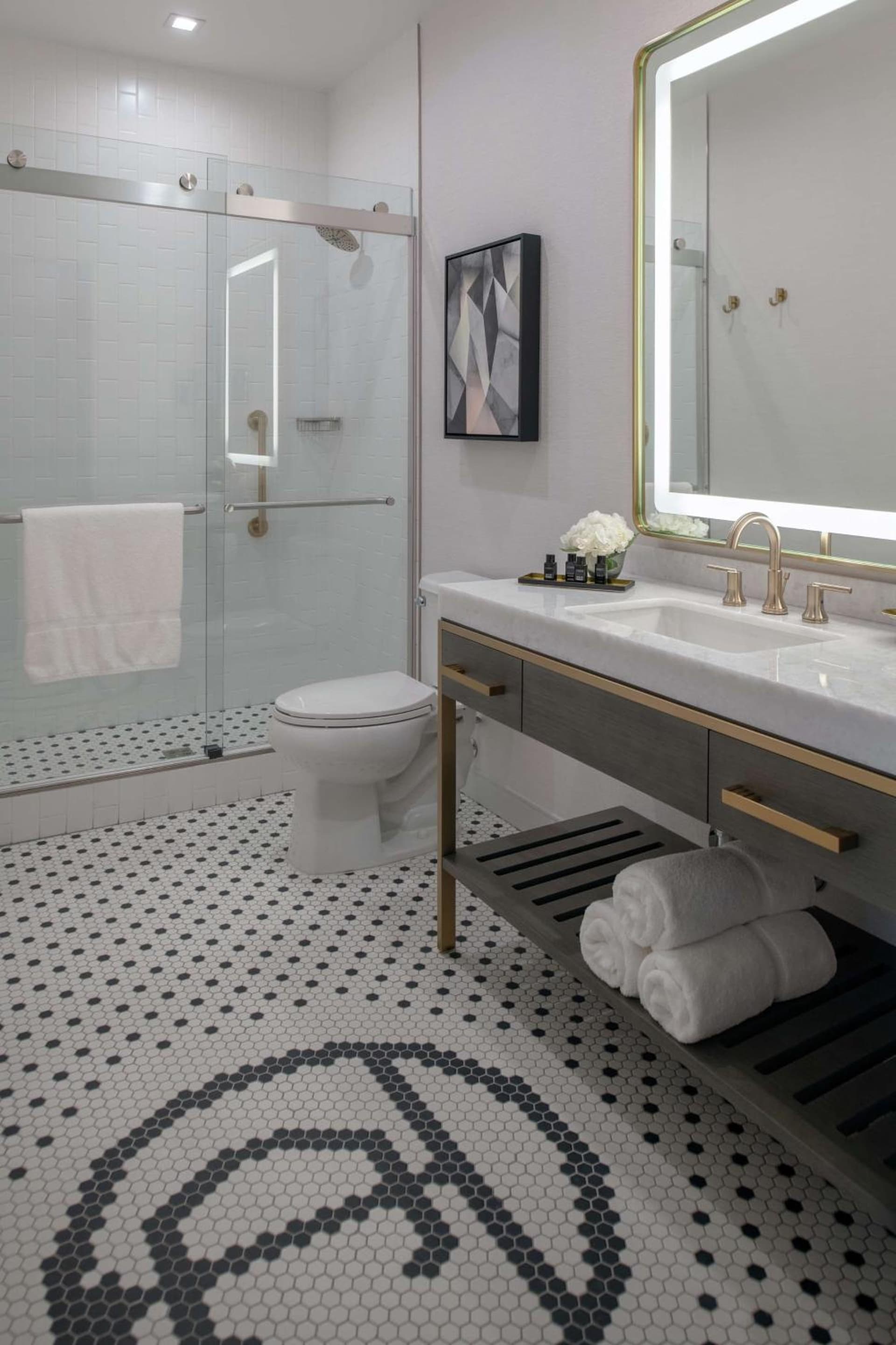 Tulsa Club Hotel Curio Collection By Hilton gallery photo in Tulsa, OK — image 48